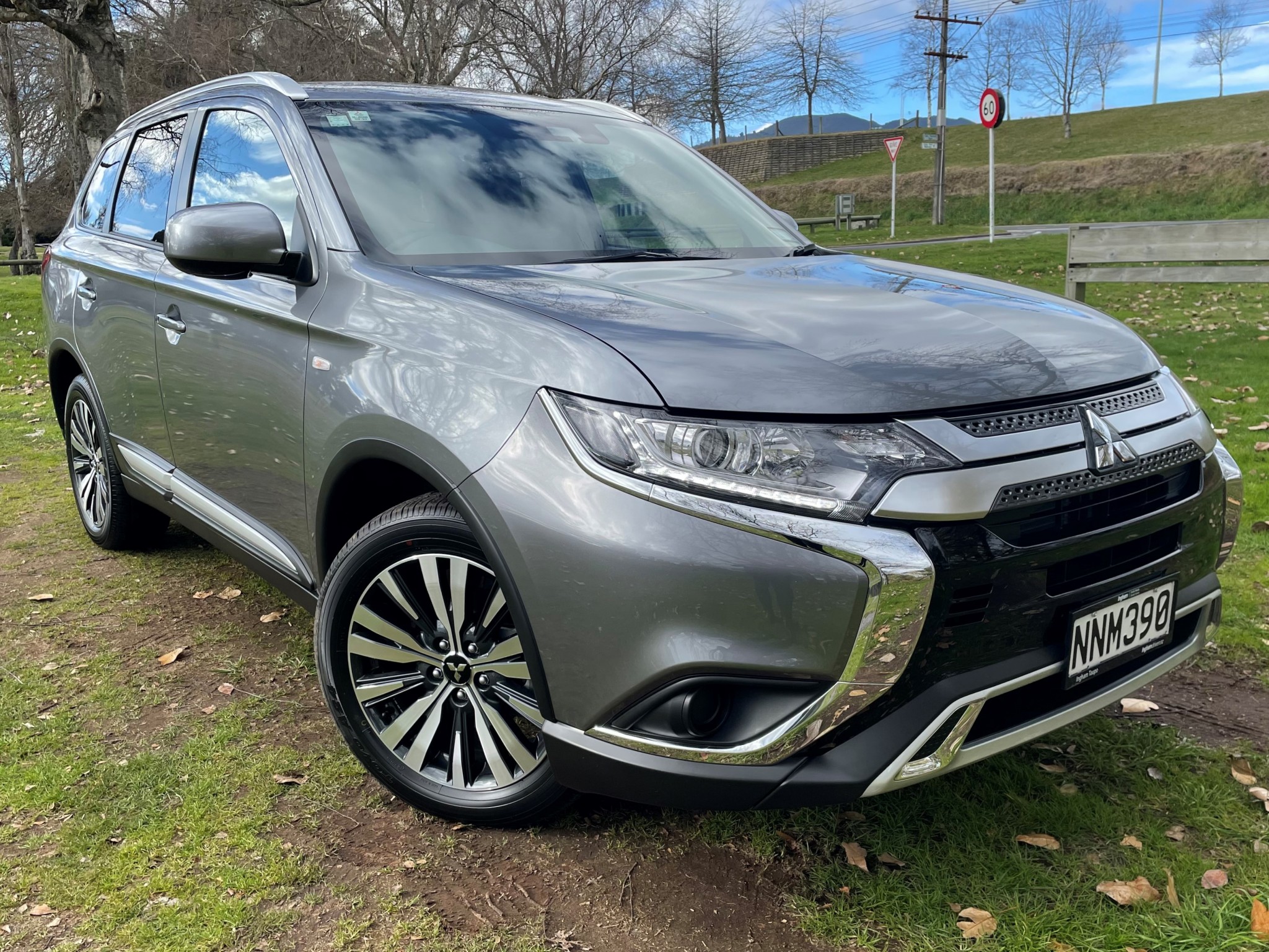 Mitsubishi outlander 2021 года