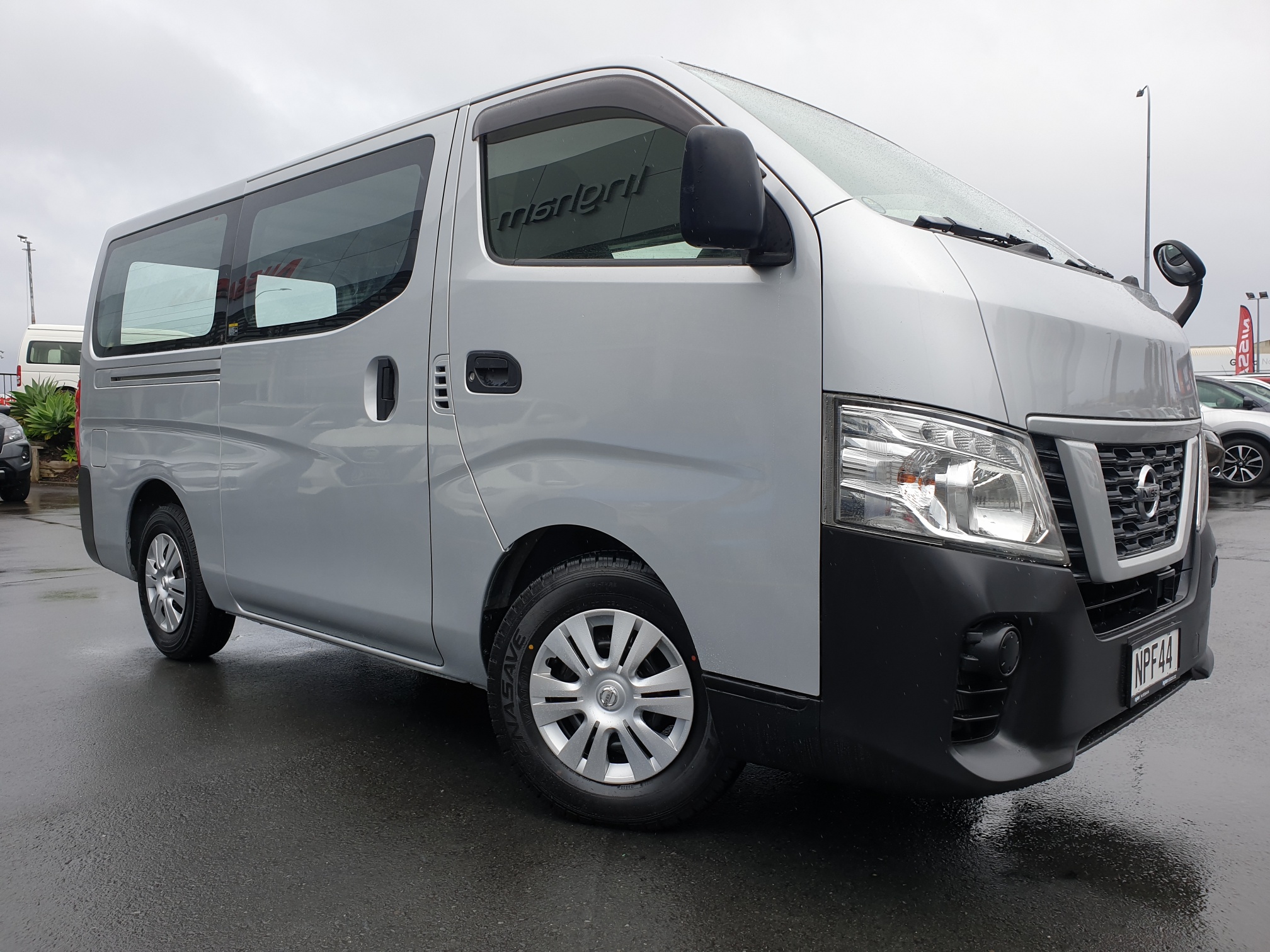 Nissan caravan nv350 характеристики