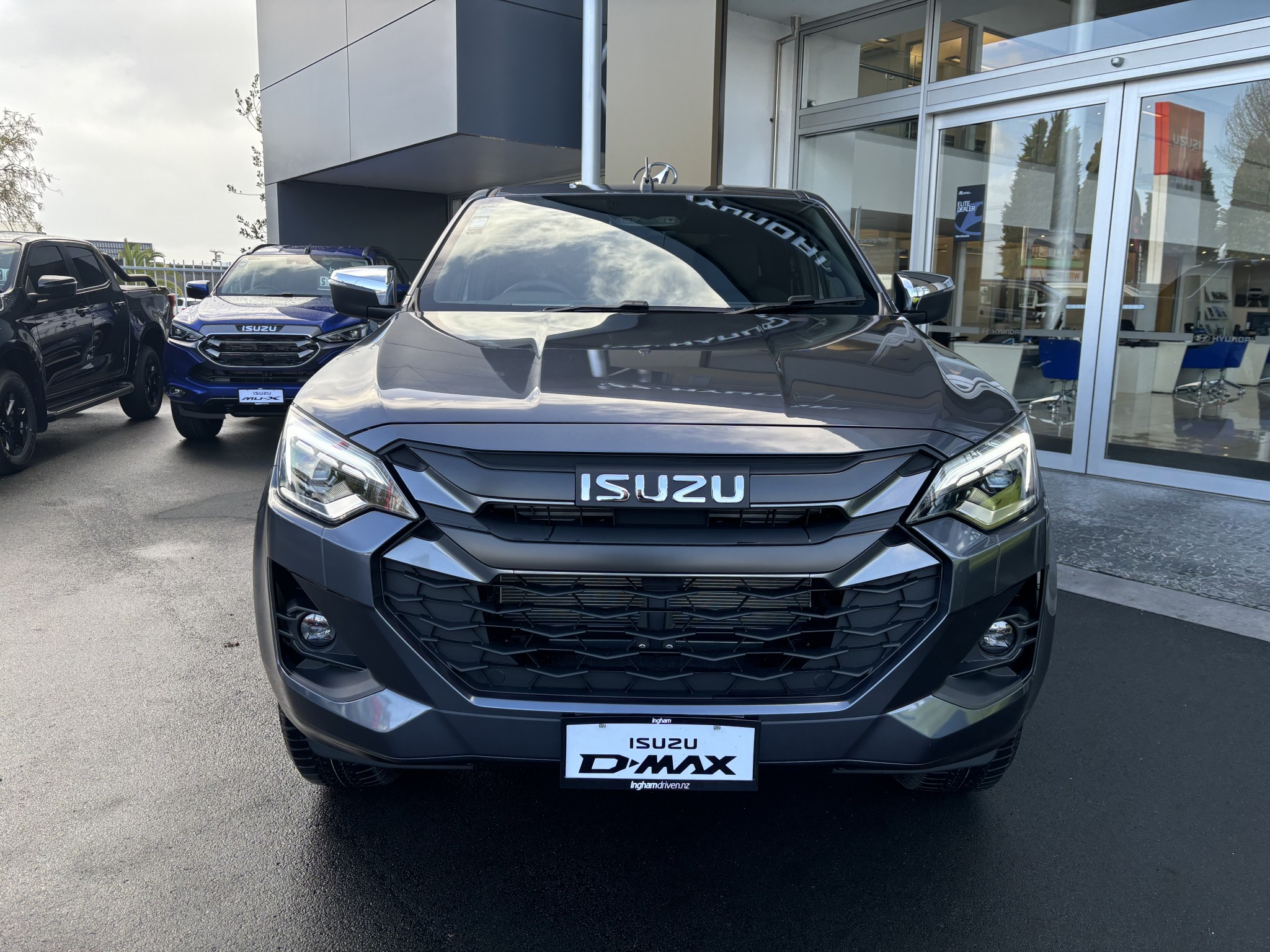 2024 Isuzu D-MAX | LS 3.0D 2WD | 24416 | 6