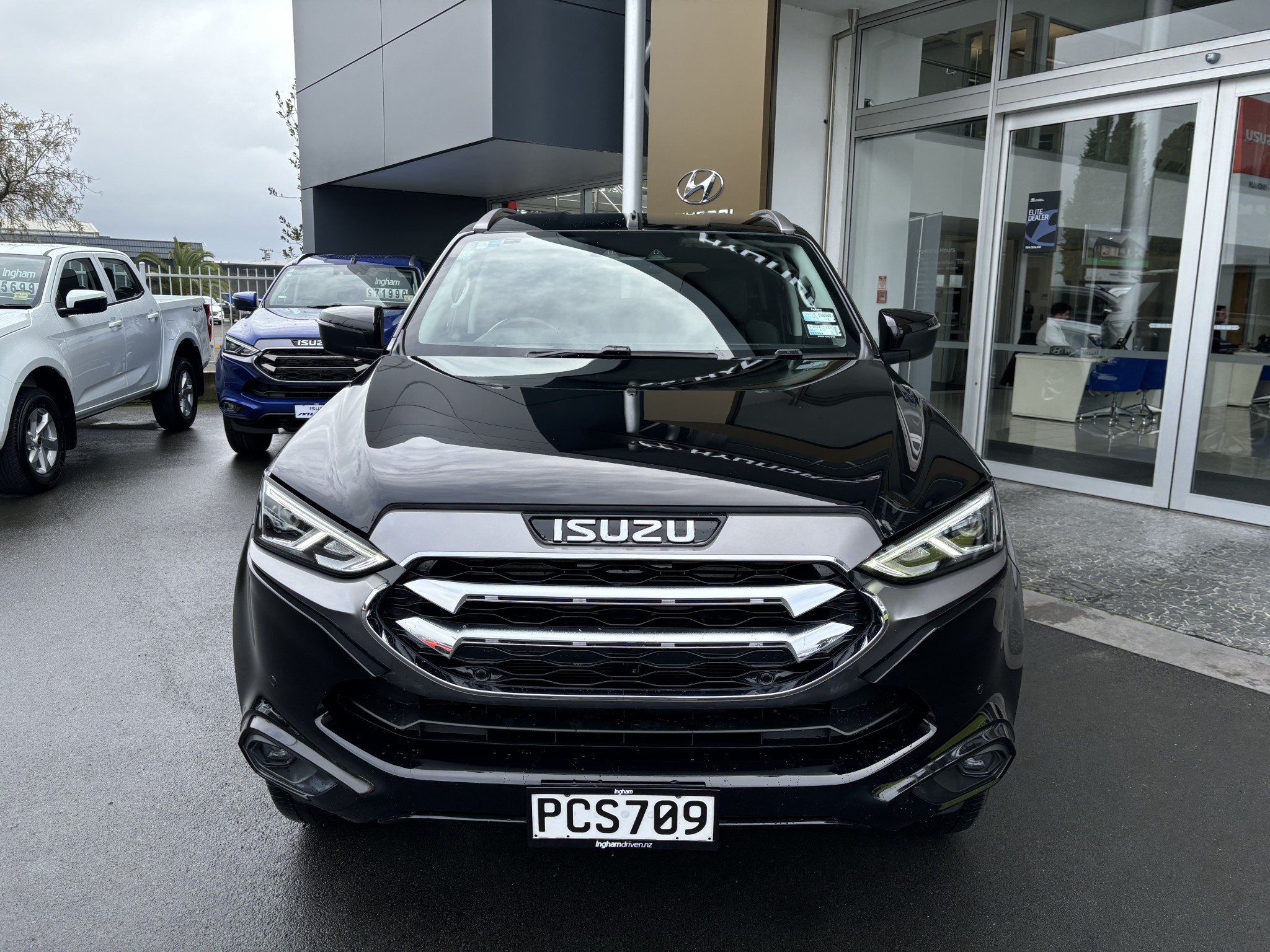 2022 Isuzu MU-X | 4WD AUTO 3.0D | 24500 | 7