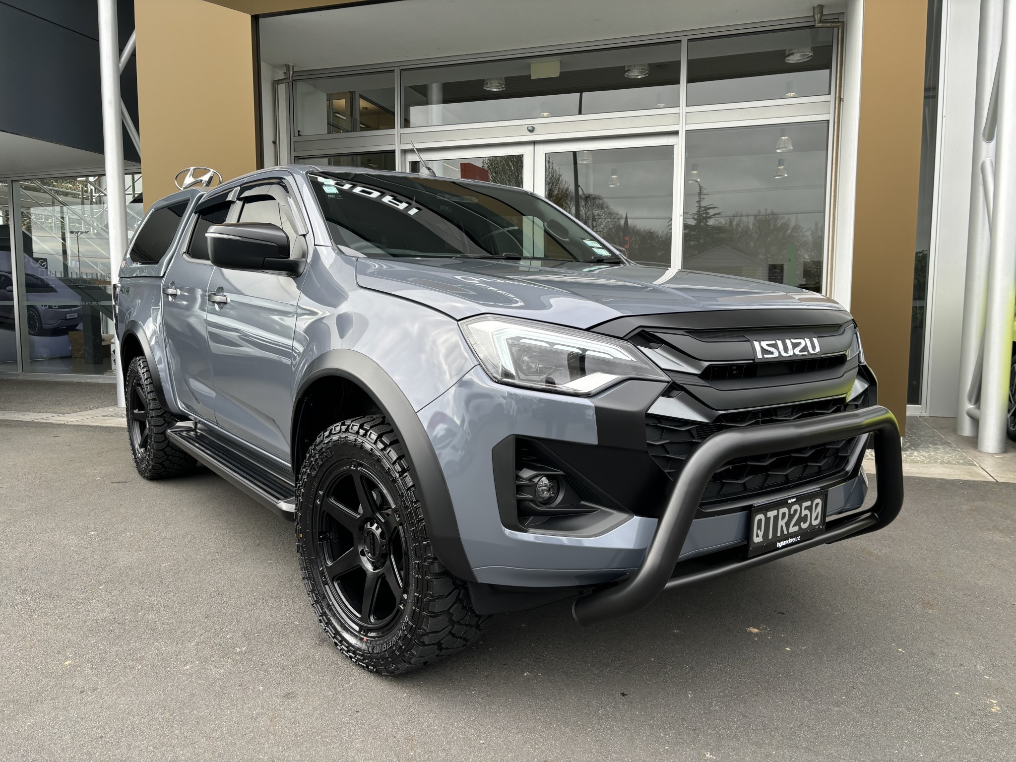 2024 Isuzu D-MAX | LS 3.0D 4WD | 24652 | 6