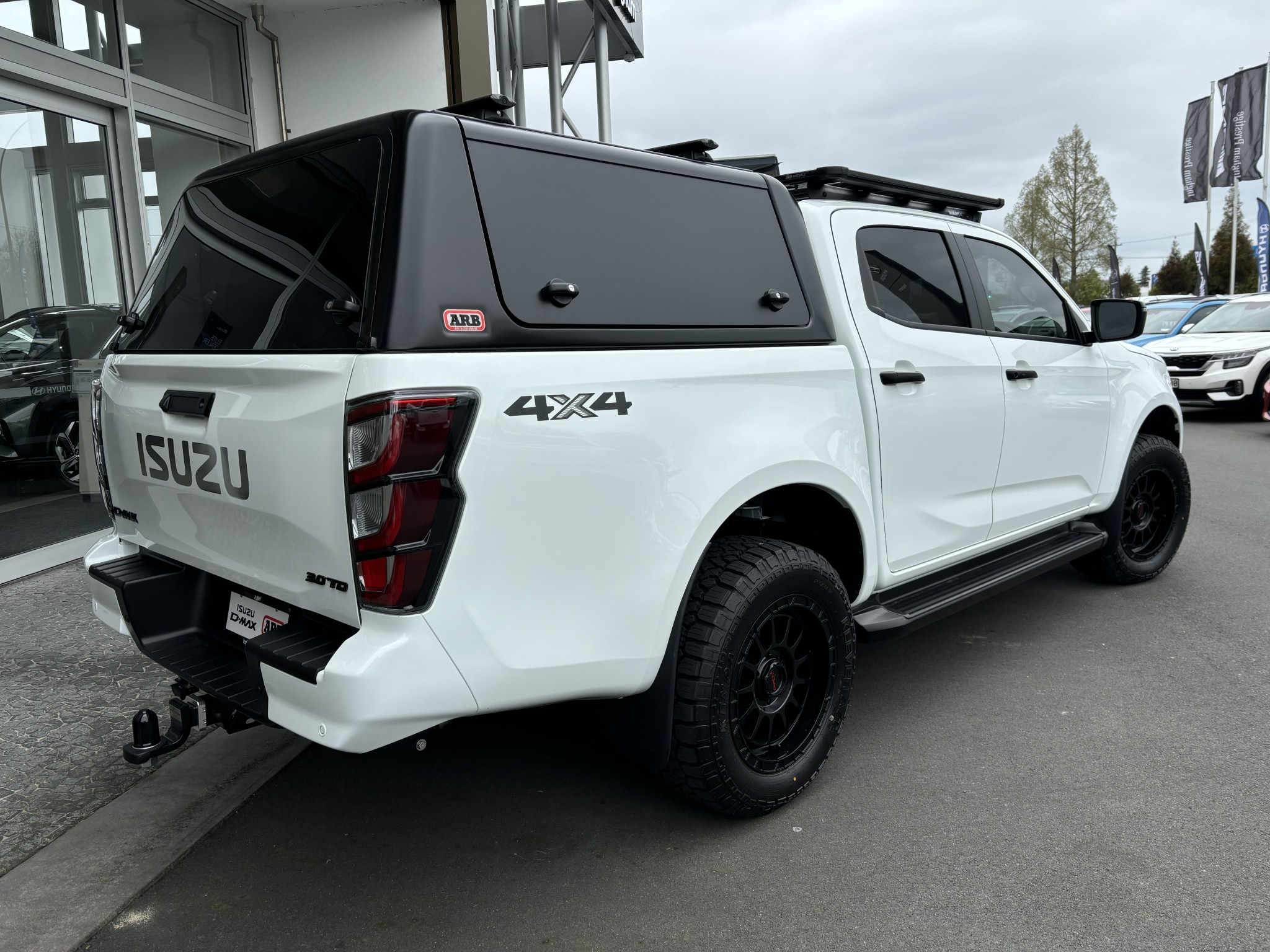 2024 Isuzu D-MAX | LS 3.0D 4WD | 24664 | 3