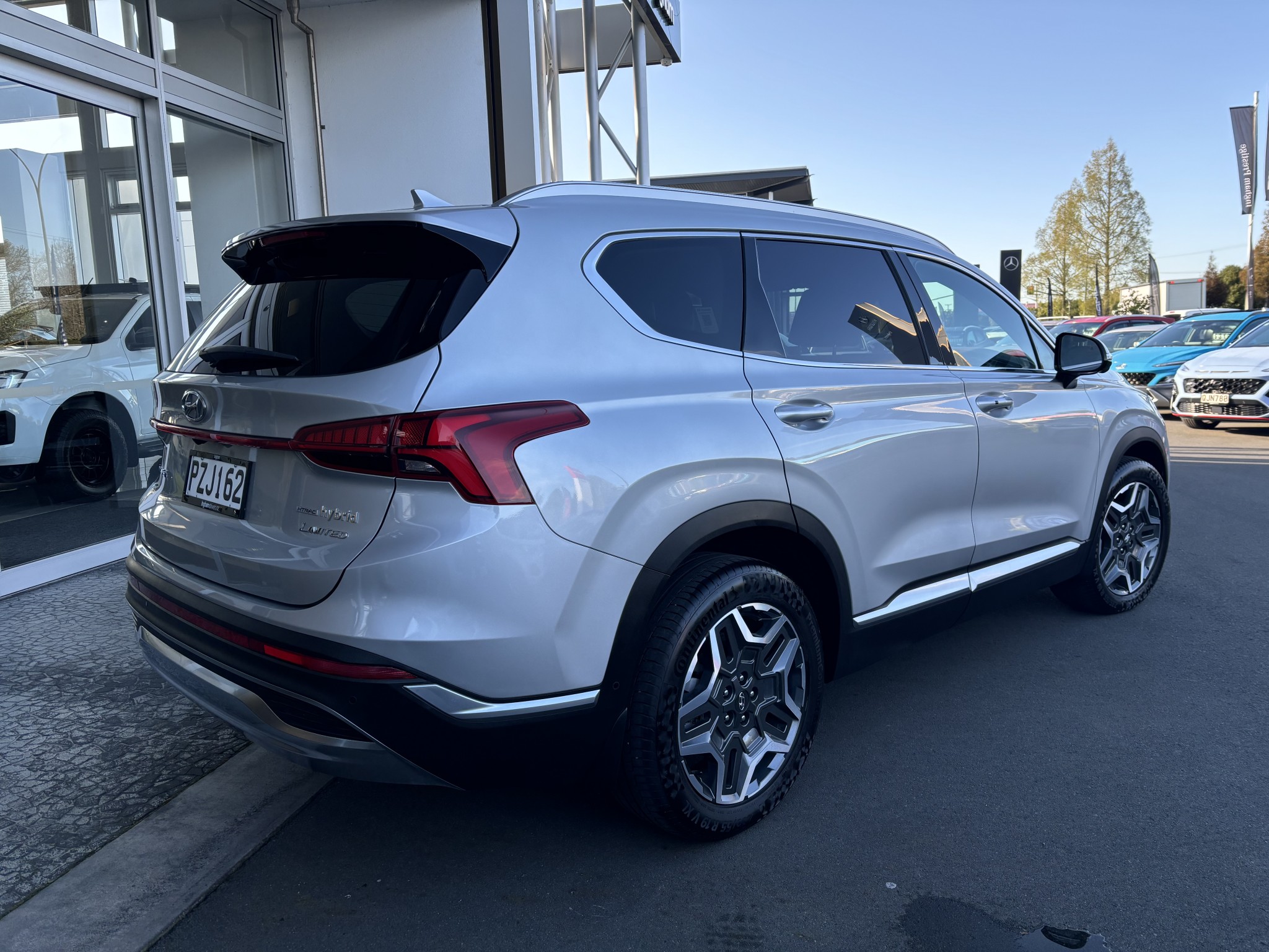 2023 Hyundai Santa Fe | TM HYBRID LIMITED | 24692 | 4