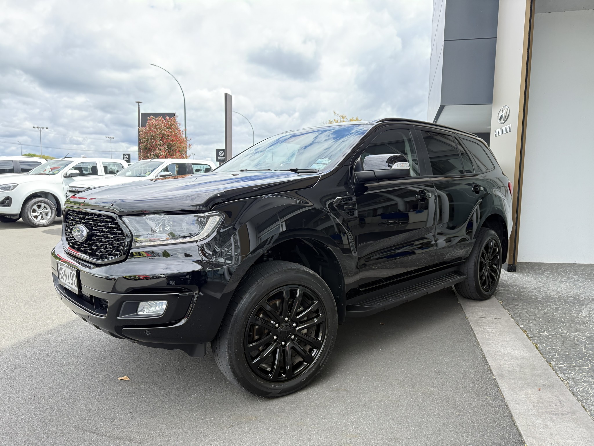 2021 Ford Everest | SPORT 2.0D/4WD/10AT | 24950 | 2