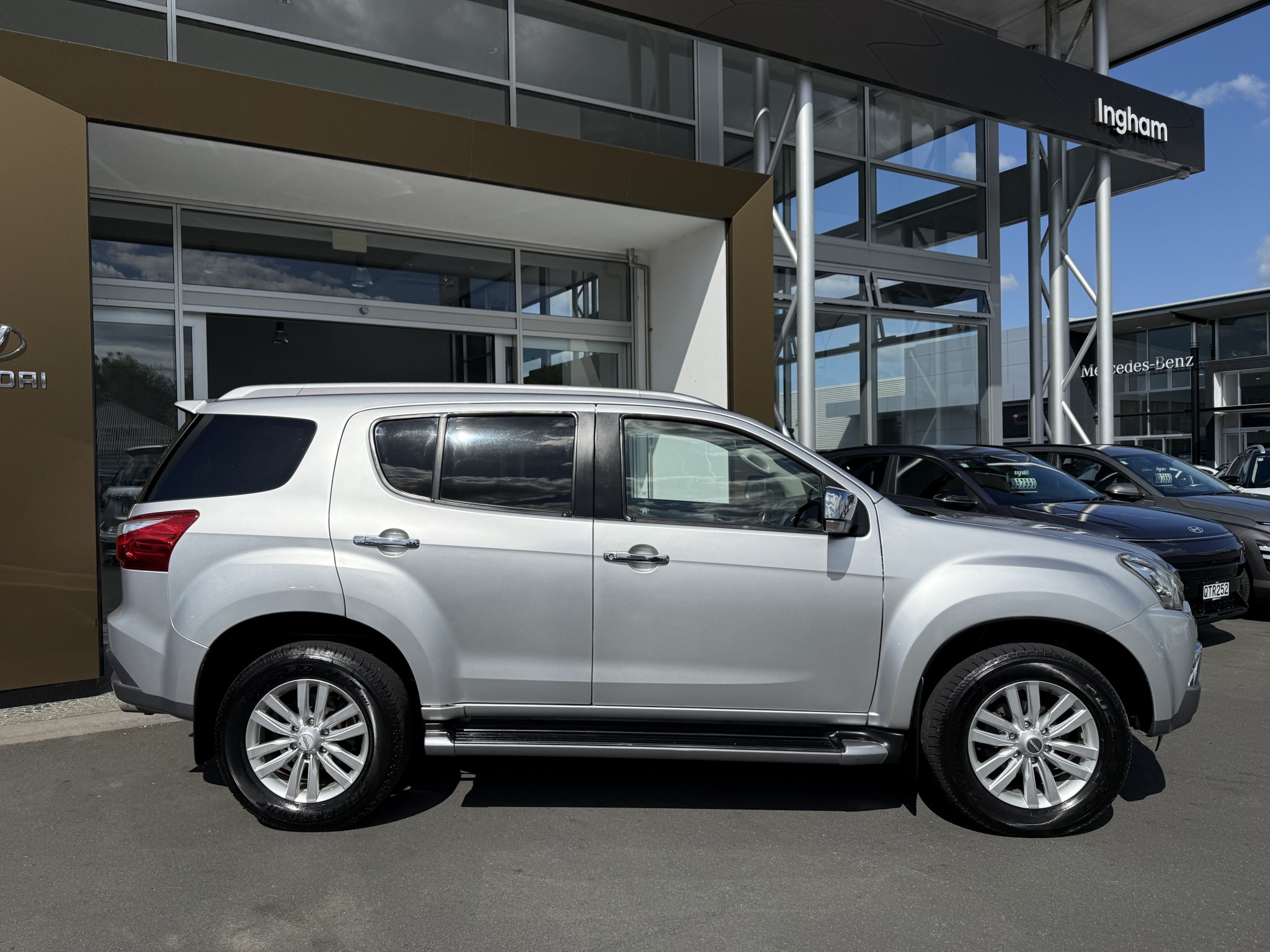 2018 Isuzu MU-X | 4WD AUTO 3.0D/4WD | 25174 | 4