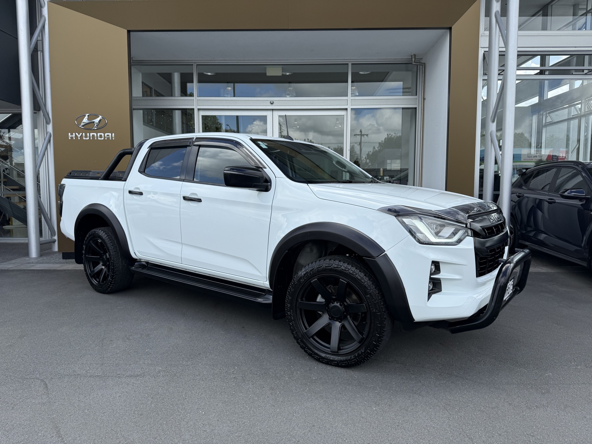 2022 Isuzu D-MAX | LS 3.0D 4WD | 25317 | 1