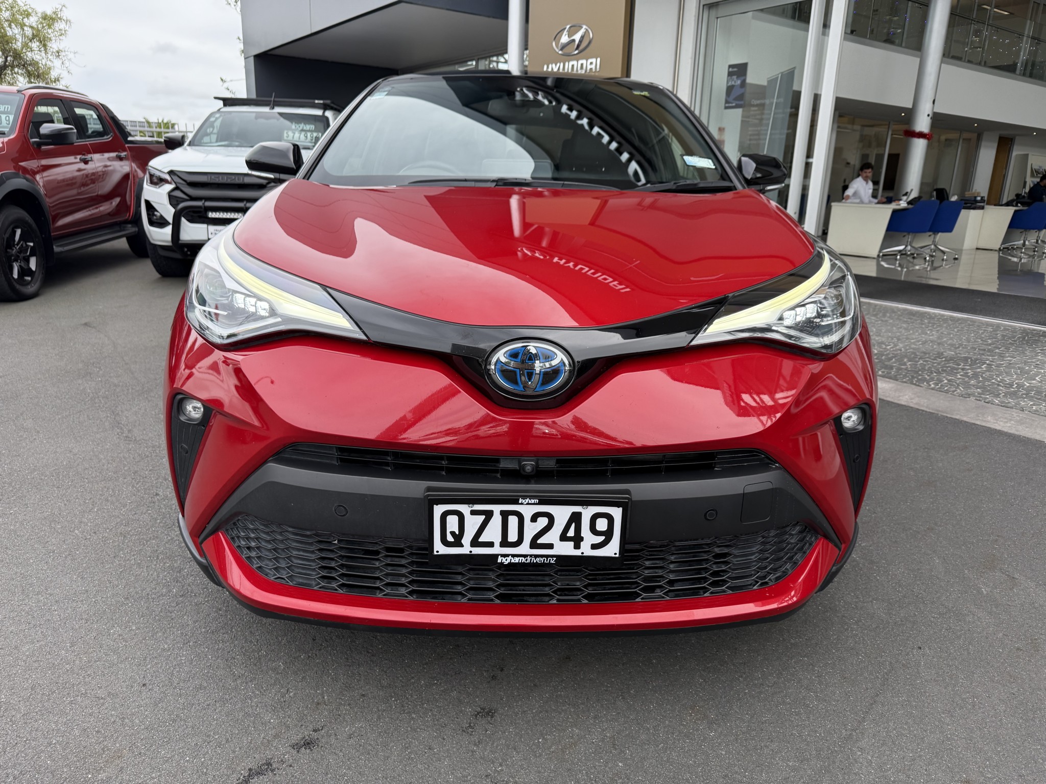 2021 Toyota C-HR | LIMITED 1.8PH/HD | 25377 | 7