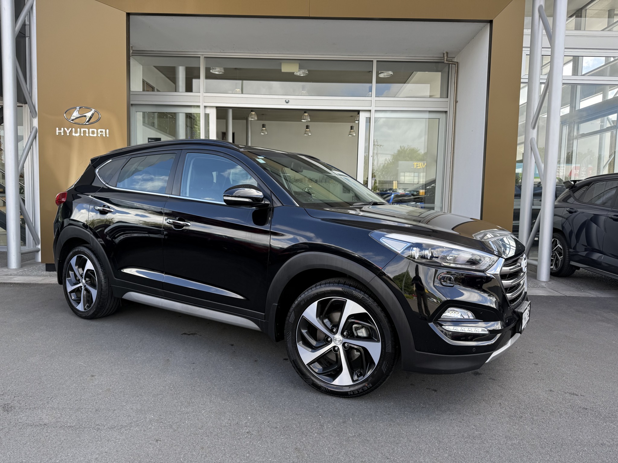 2017 Hyundai Tucson | 1.6T GDI LIMITED | 25482 | 1