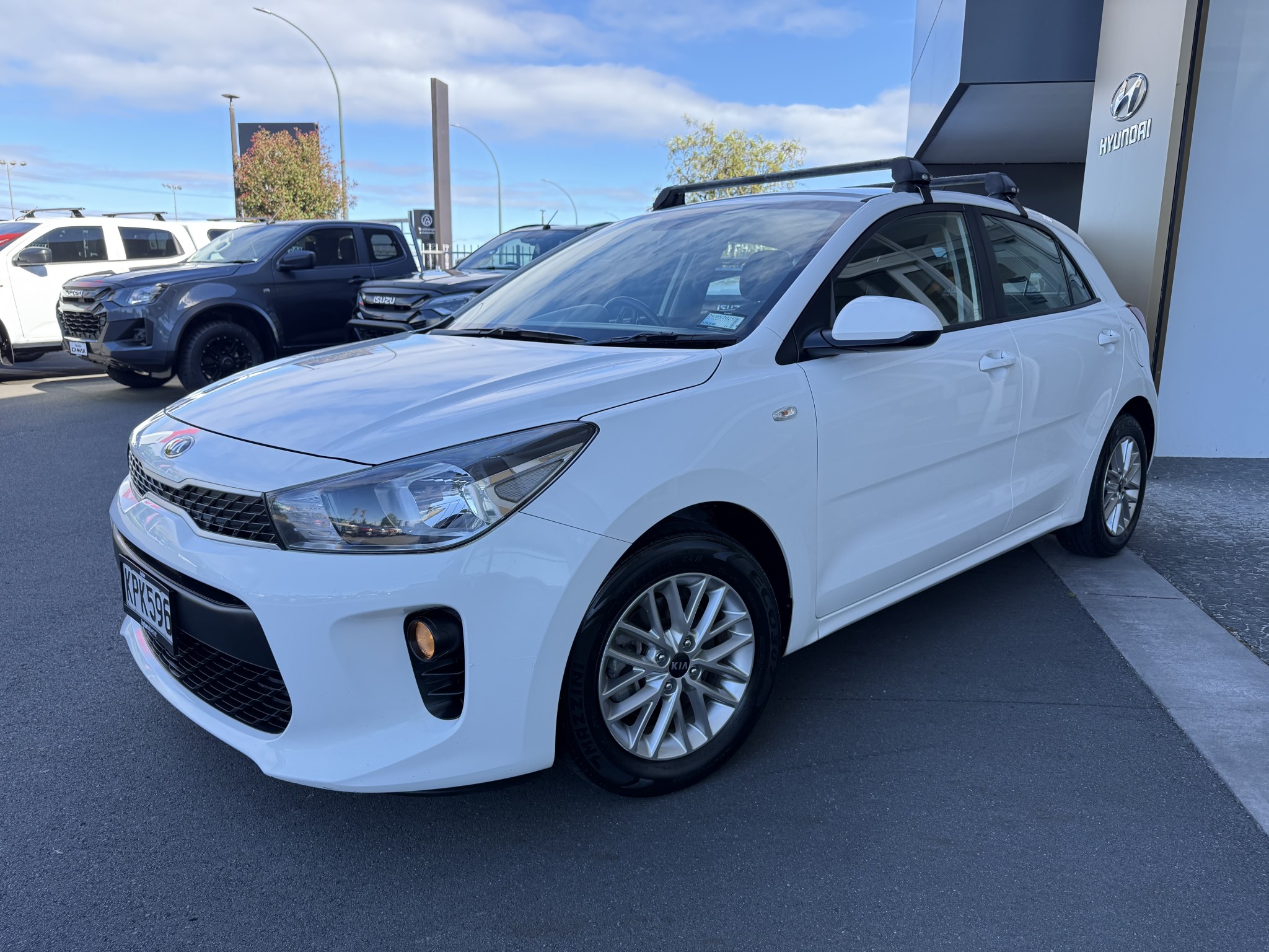 2017 Kia Rio | LX 1.4P/4AT | 25718 | 2