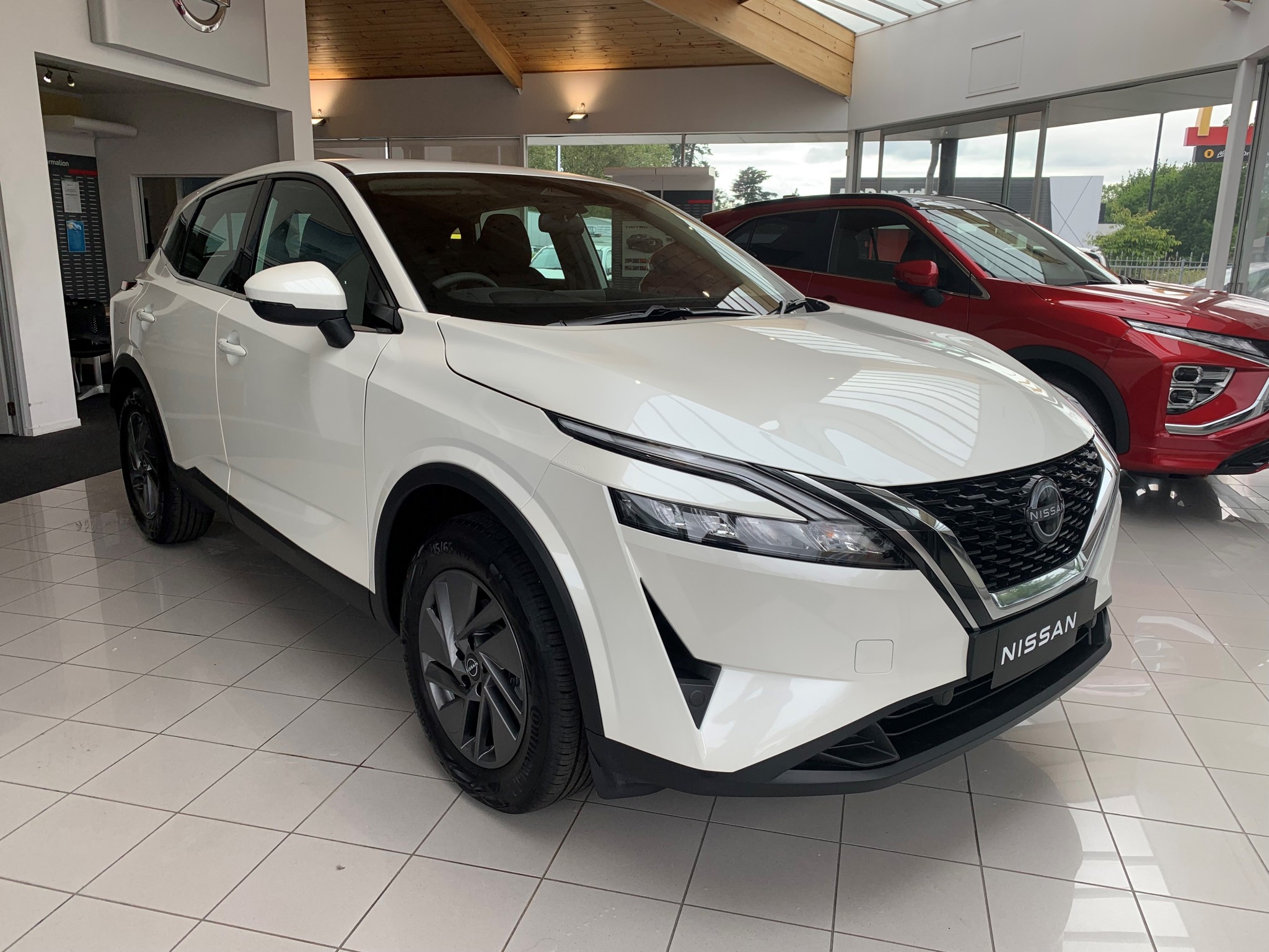 2023 Nissan Qashqai | ST 1.3PT/6CVT | 25192 | 1