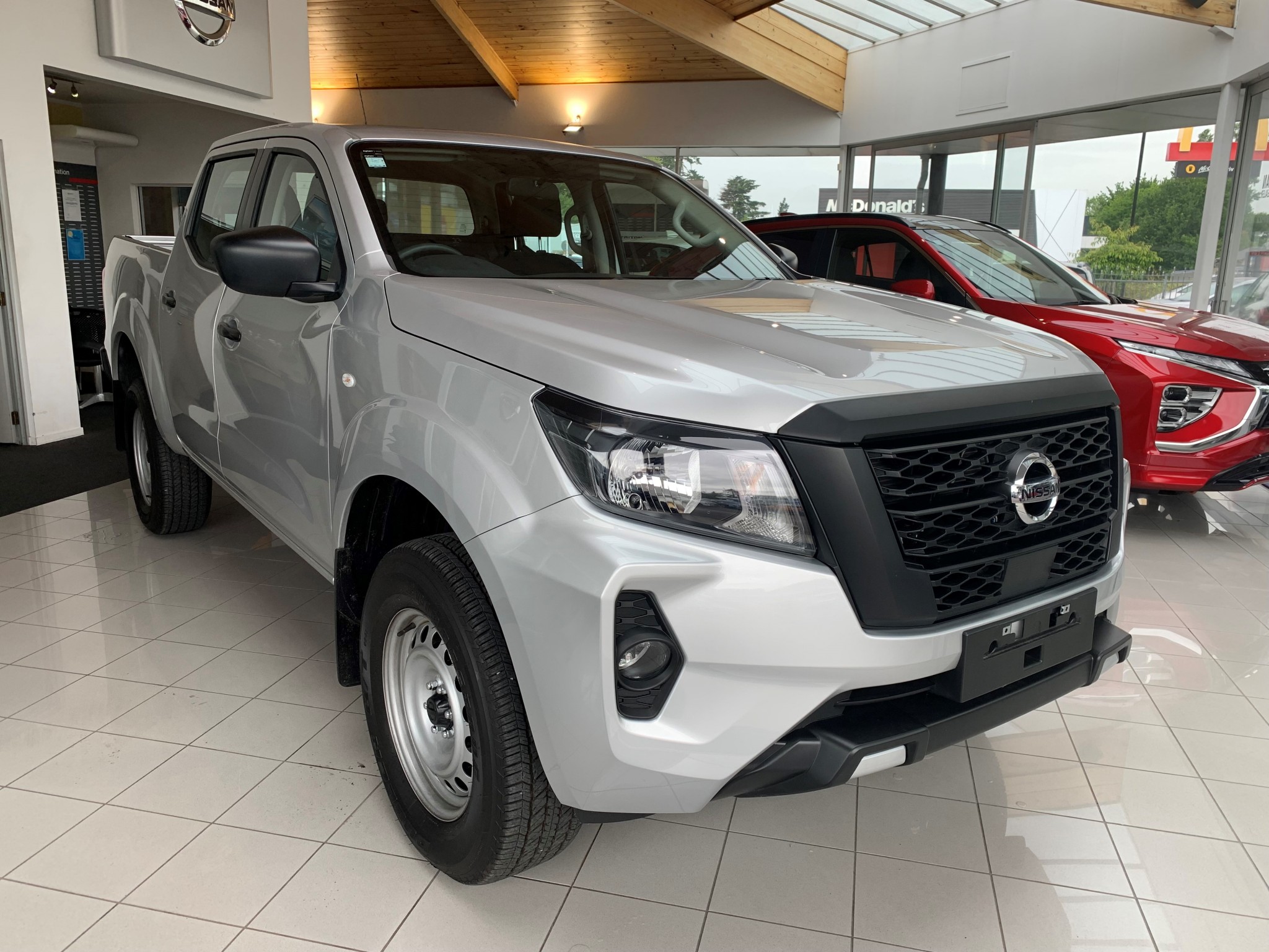 2024 Nissan Navara | SL 2WD D/C AUTO | 25200 | 1