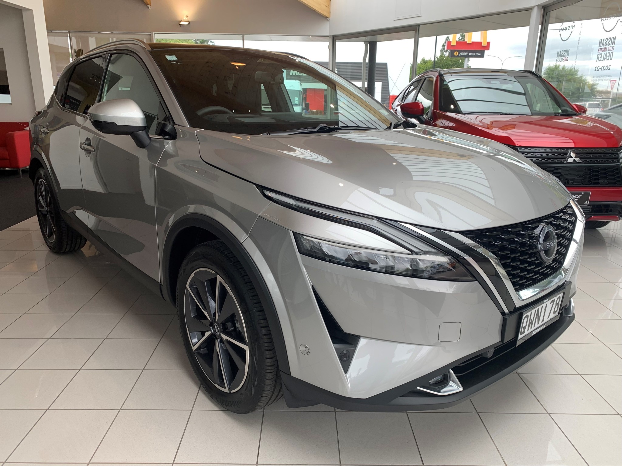 2024 Nissan Qashqai | TI-L 1.3PT/6CVT | 25447 | 1