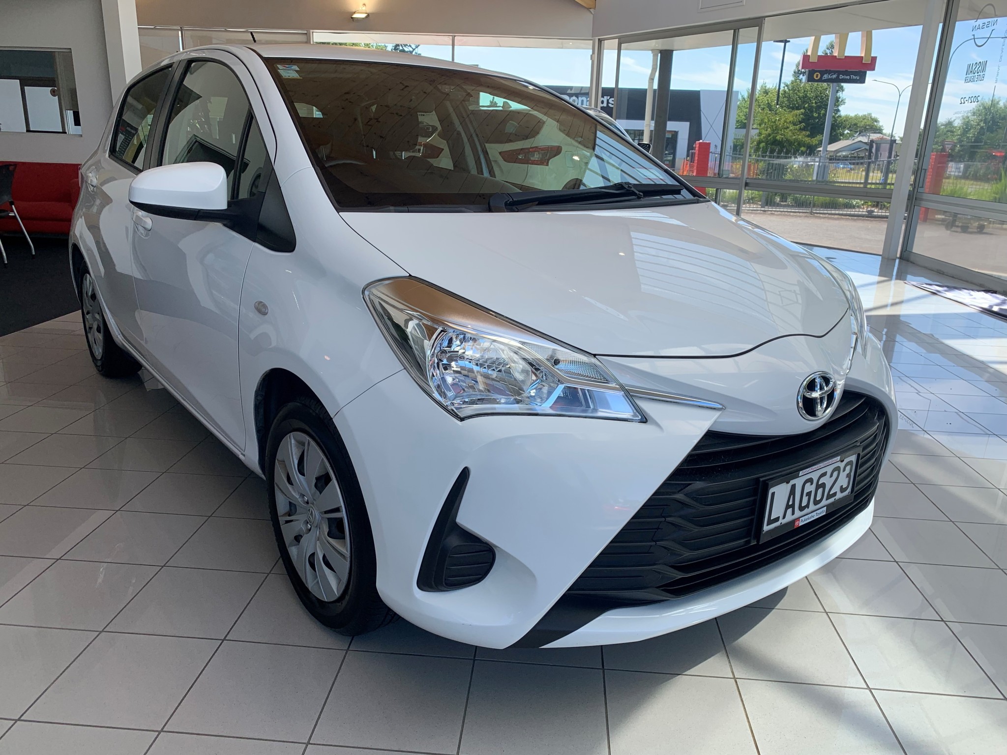 2017 Toyota Yaris | GX 1.3P/4AT | 25711 | 1