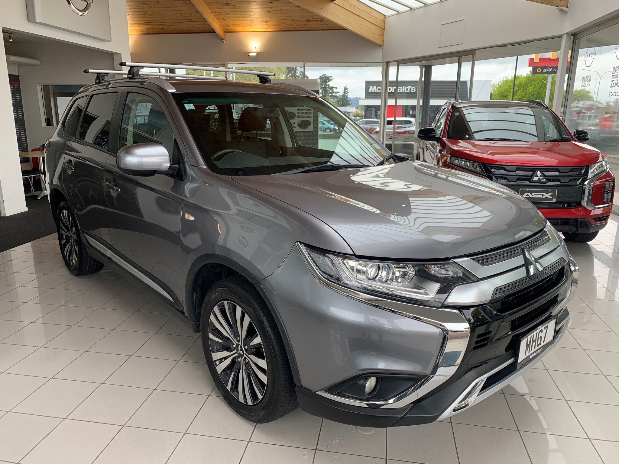 2019 Mitsubishi Outlander | LS 2.4P/4WD/CVT | 24779 | 1