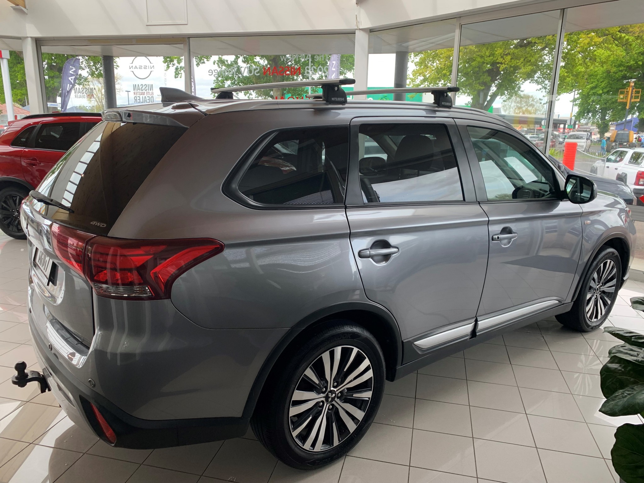 2019 Mitsubishi Outlander | LS 2.4P/4WD/CVT | 24779 | 4