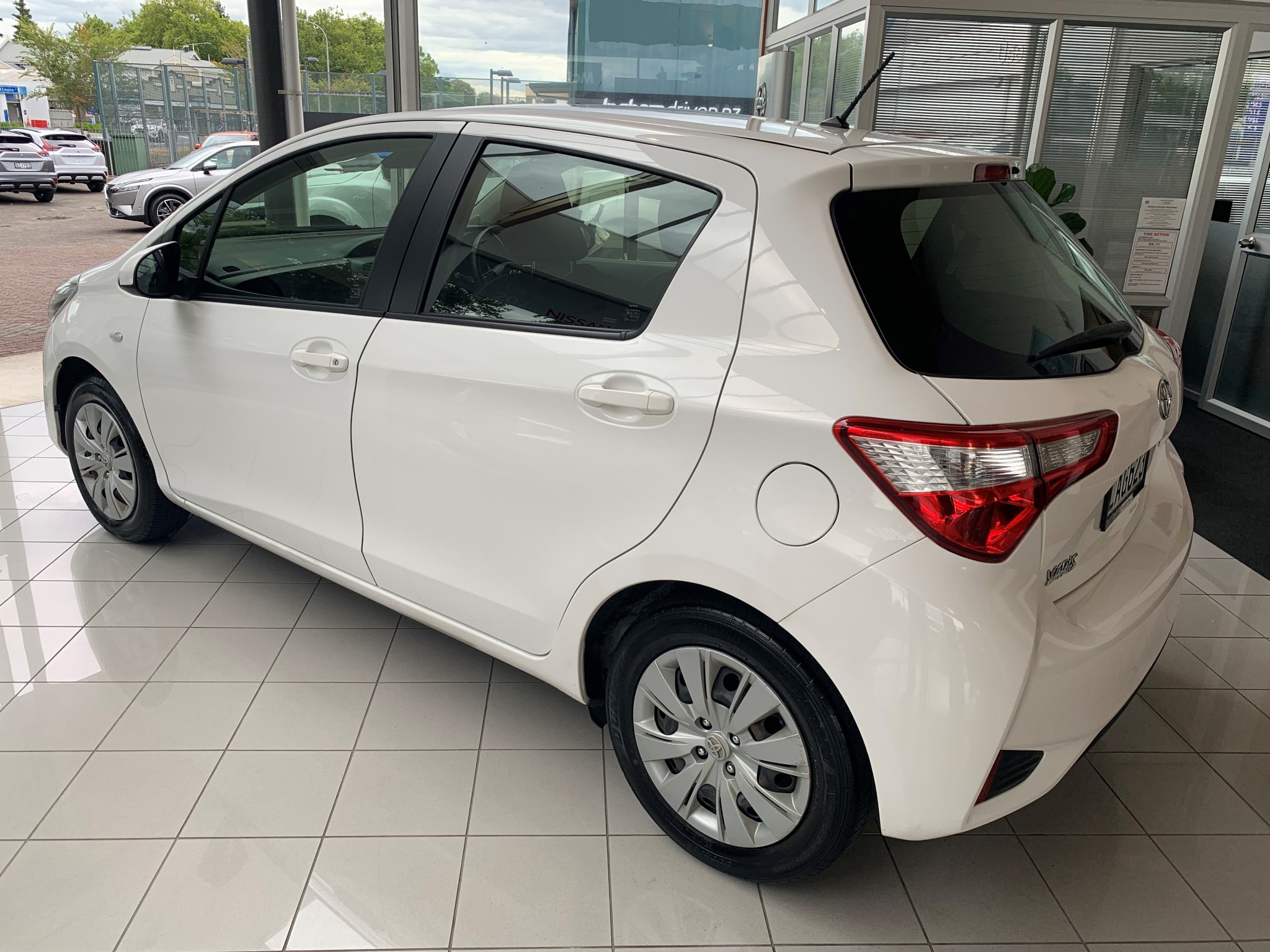 2017 Toyota Yaris | GX 1.3P/4AT | 25711 | 4