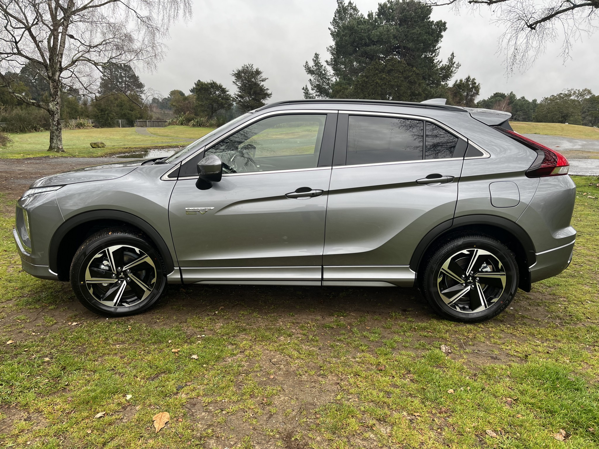 2024 Mitsubishi Eclipse Cross | VRX PHEV/4WD/AT | 18901 | 7