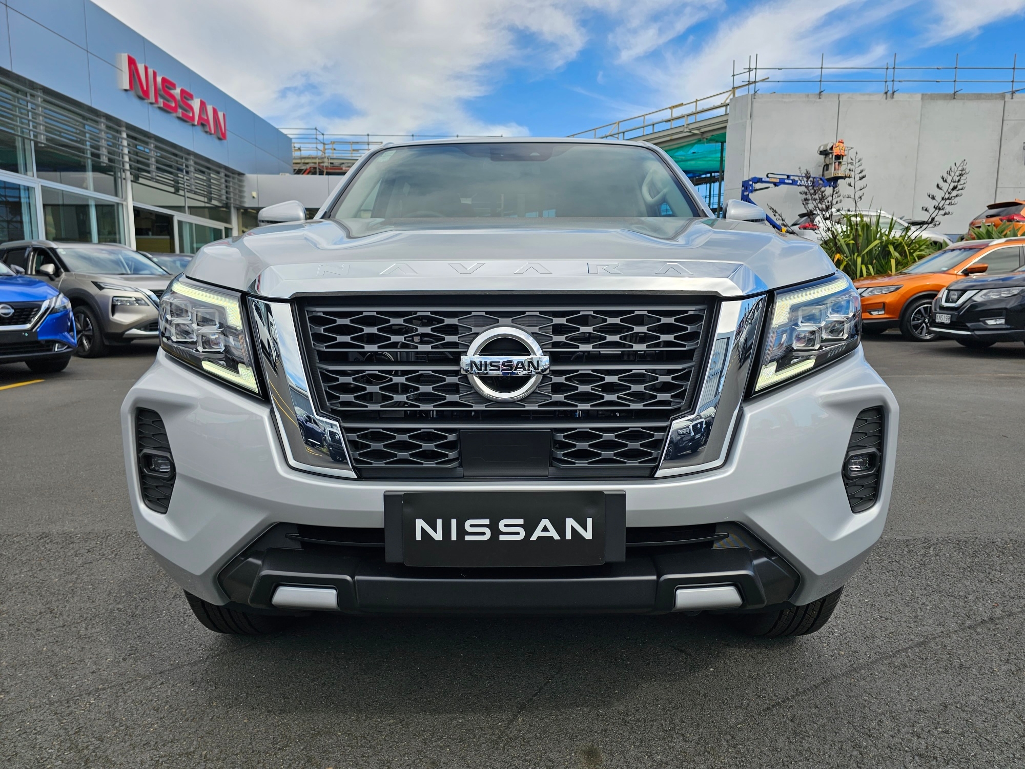 2024 Nissan Navara | ST 2WD/7AM | 22465 | 3