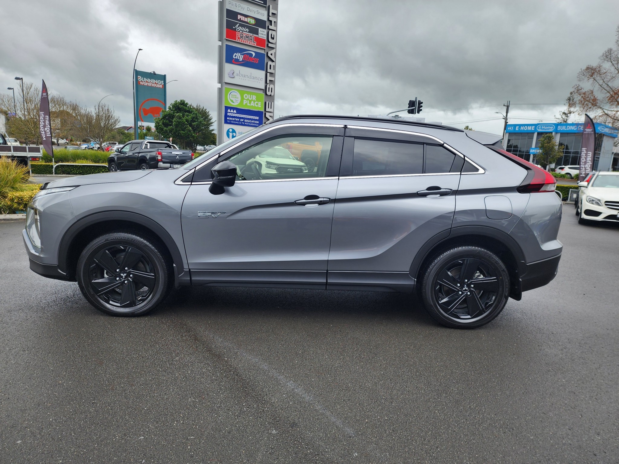 2023 Mitsubishi Eclipse Cross | SPORT PHEV 4WD | 21659 | 3