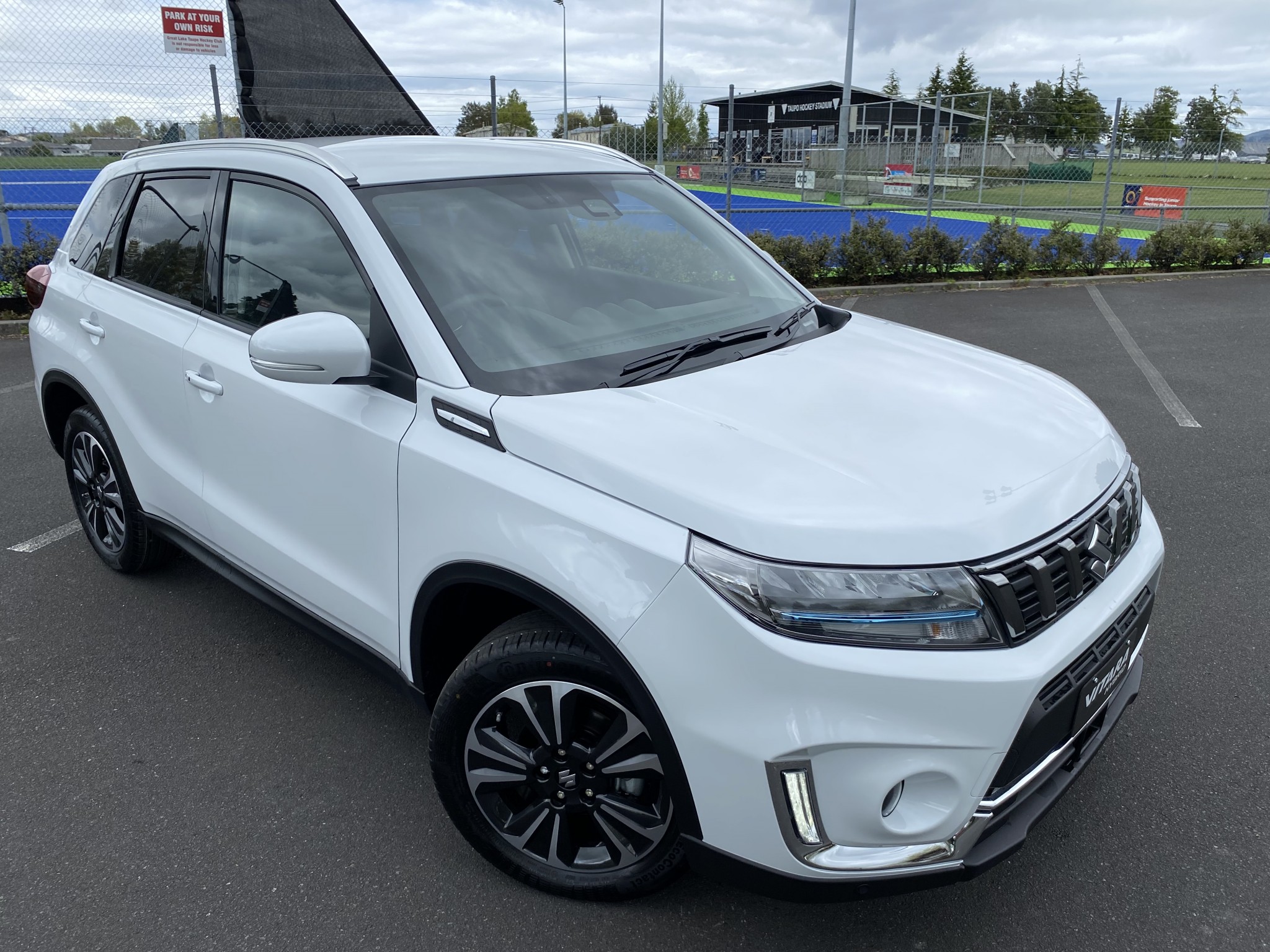 2024 Suzuki Vitara | JLX HYBRID 2WD 1.4PT | 21987 | 3