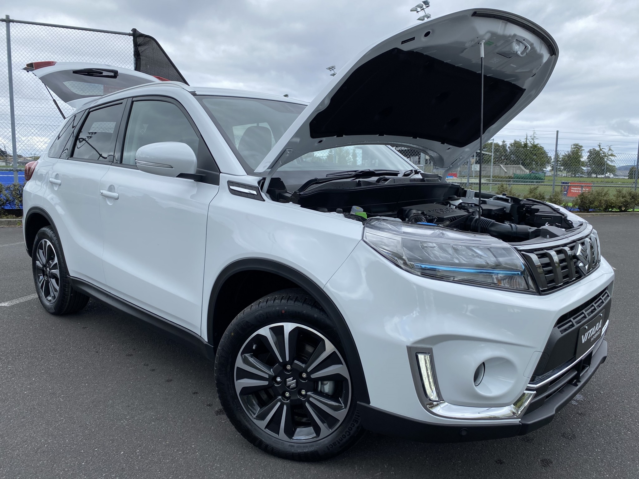 2024 Suzuki Vitara | JLX HYBRID 2WD 1.4PT | 21987 | 4