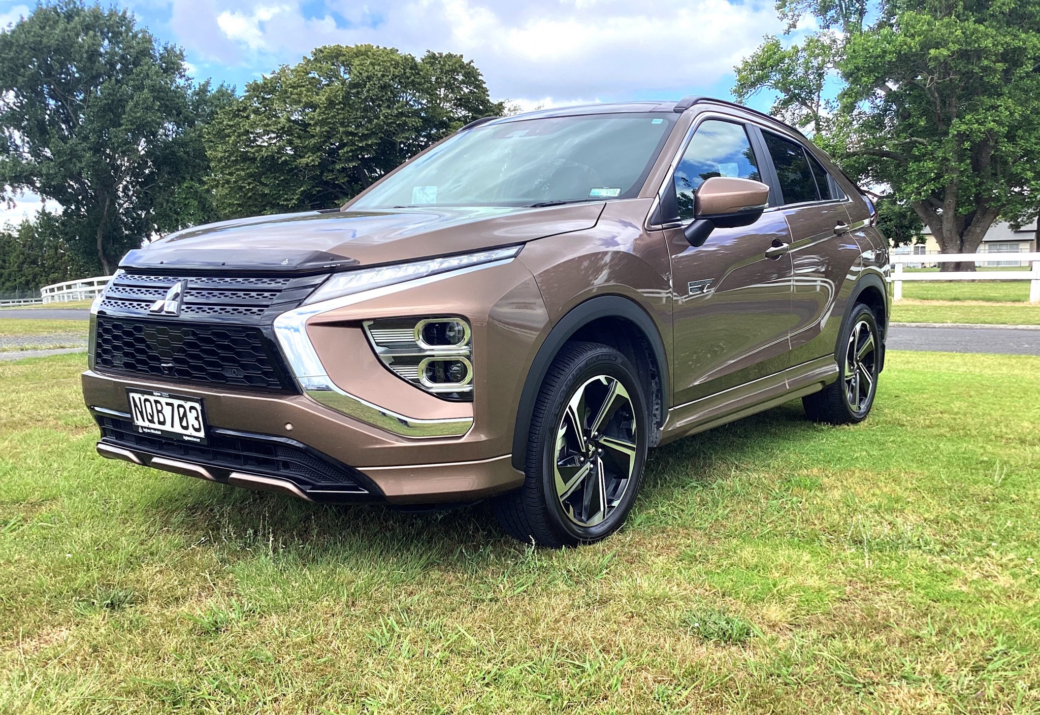 2021 Mitsubishi Eclipse Cross | VRX, PHEV,4WD, Automatic, SUV. | 22346 | 3