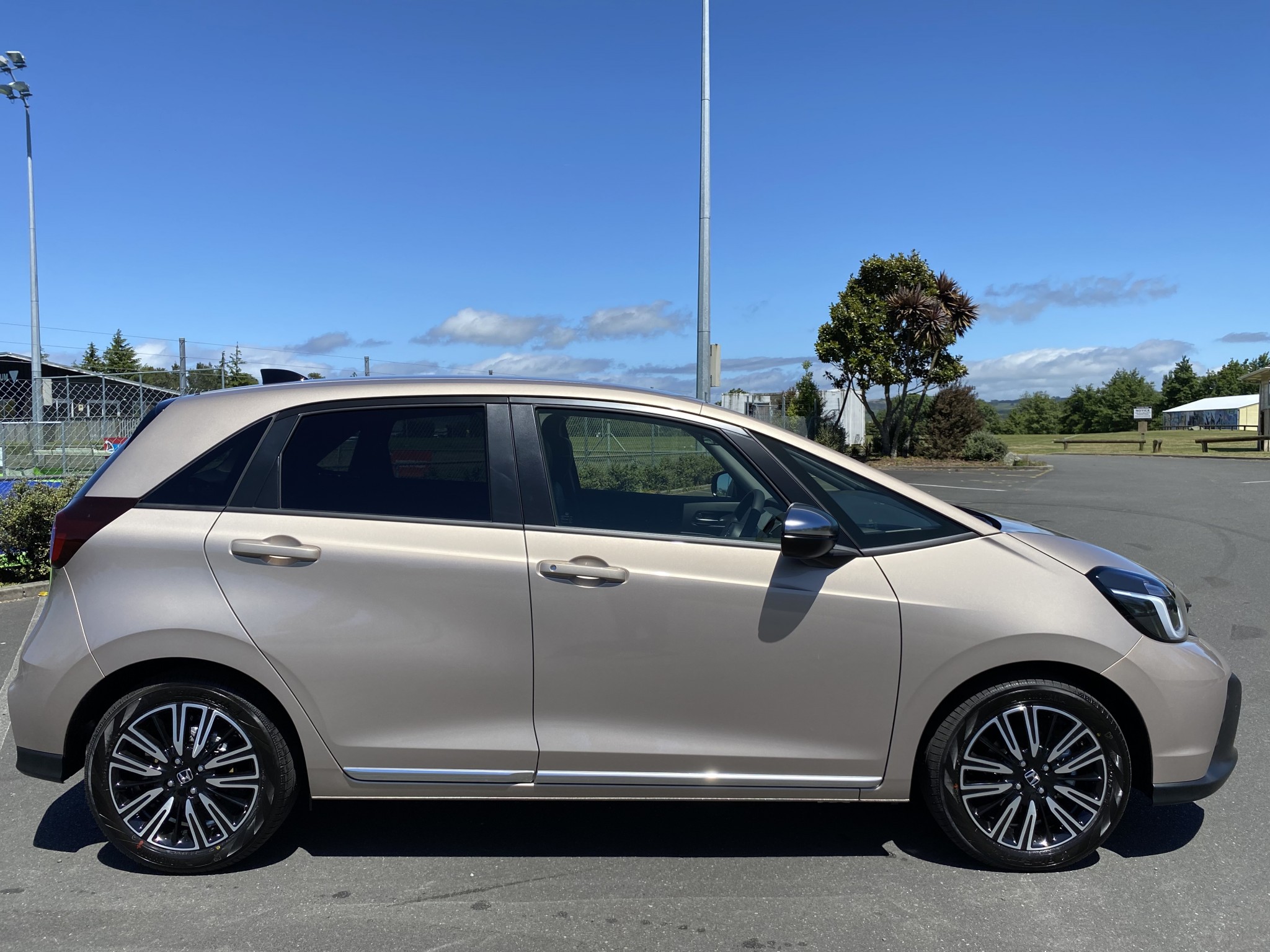 2024 Honda Jazz | E:HEV LUXE SPORT 1.5 | 22358 | 2