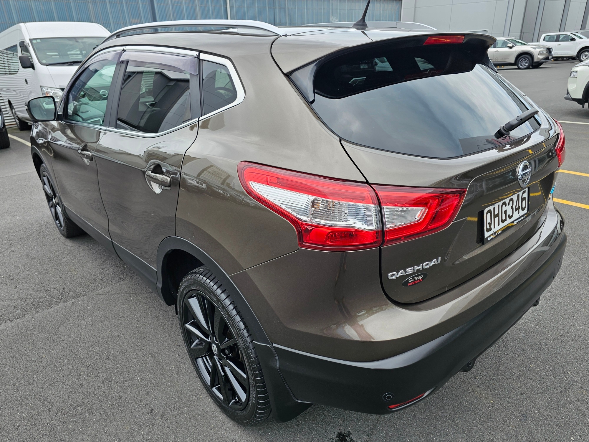 2016 Nissan Qashqai | Ti 2.0P | 22426 | 7