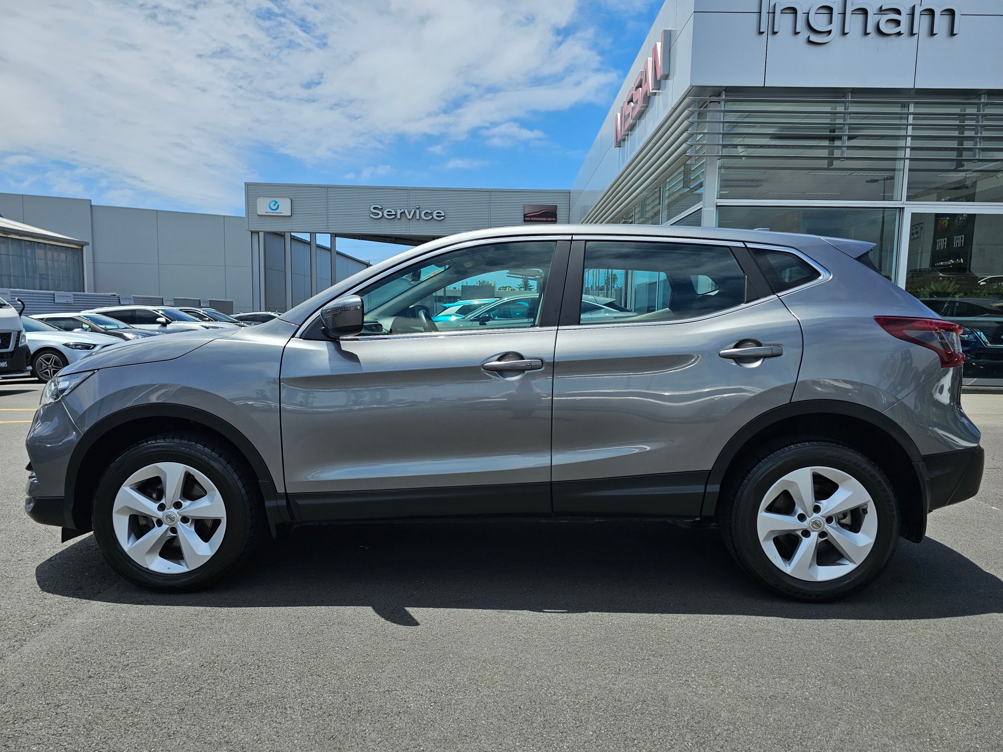 2021 Nissan Qashqai | ST 2.0P | 22440 | 6