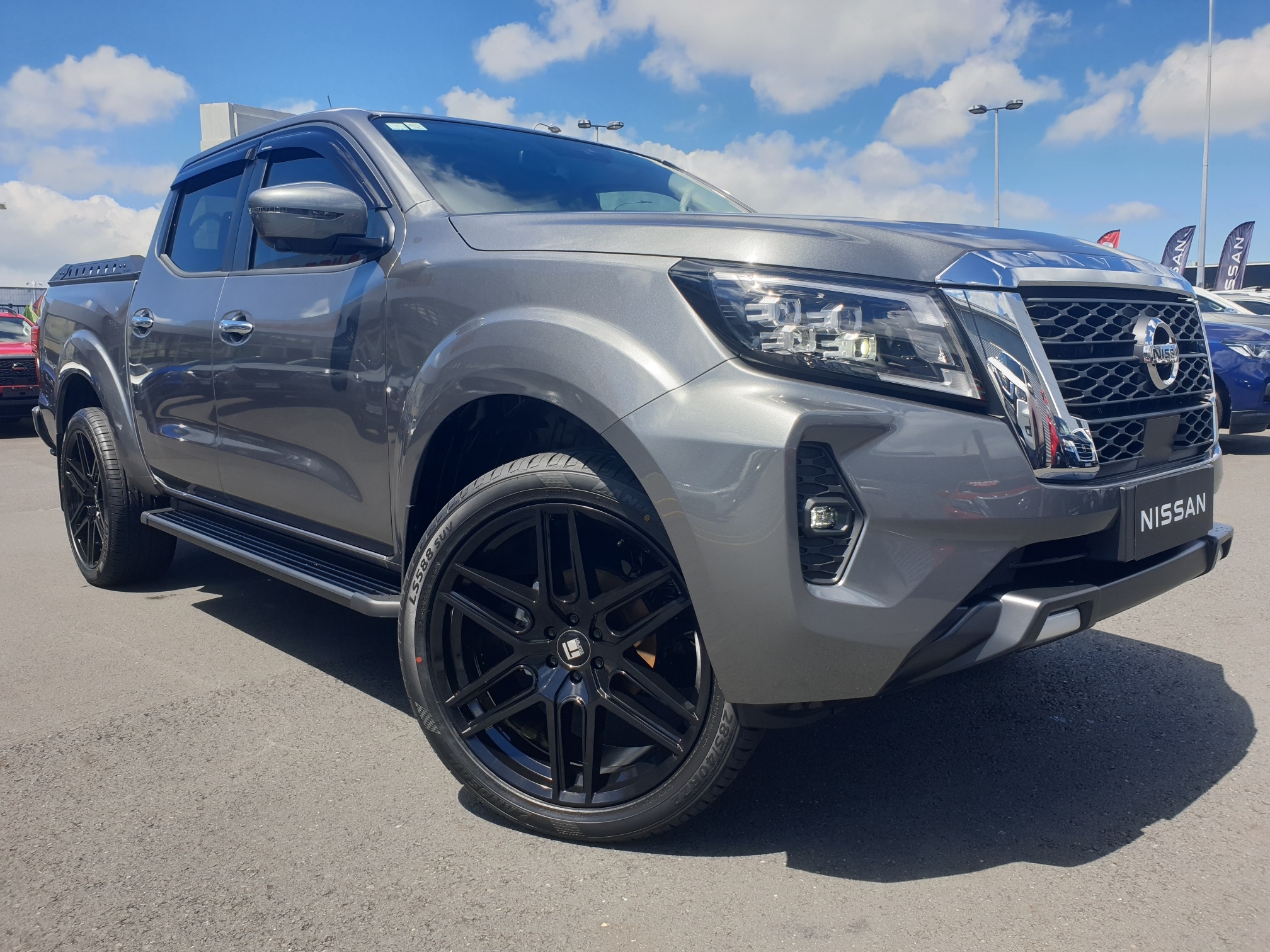 2024 Nissan Navara | PLATINUM EDITION | 22484 | 4