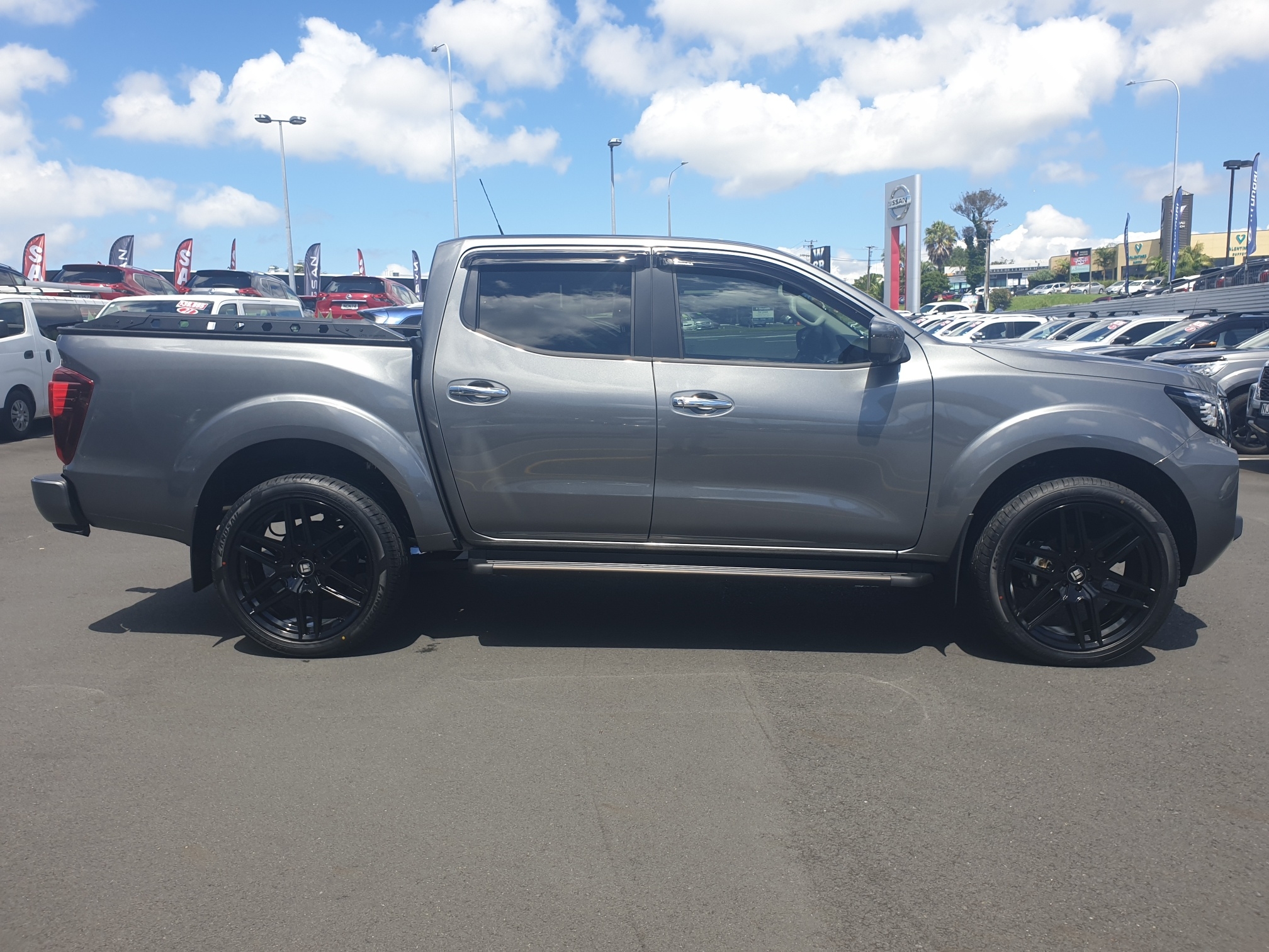 2024 Nissan Navara | PLATINUM EDITION | 22484 | 5