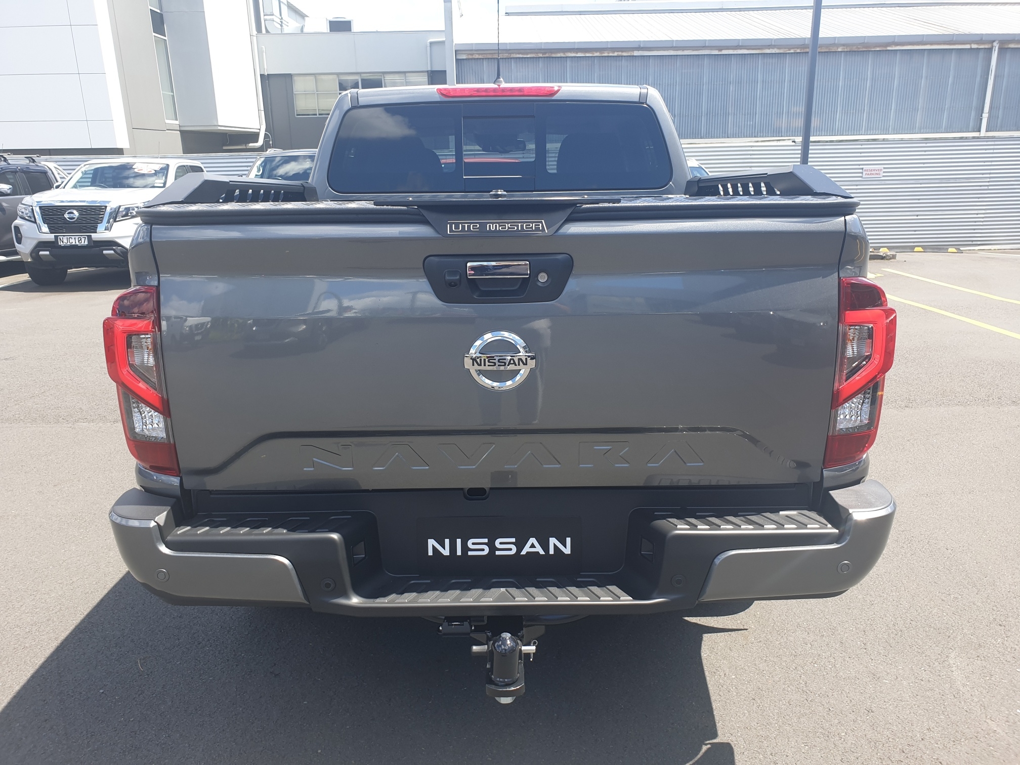 2024 Nissan Navara | PLATINUM EDITION | 22484 | 7