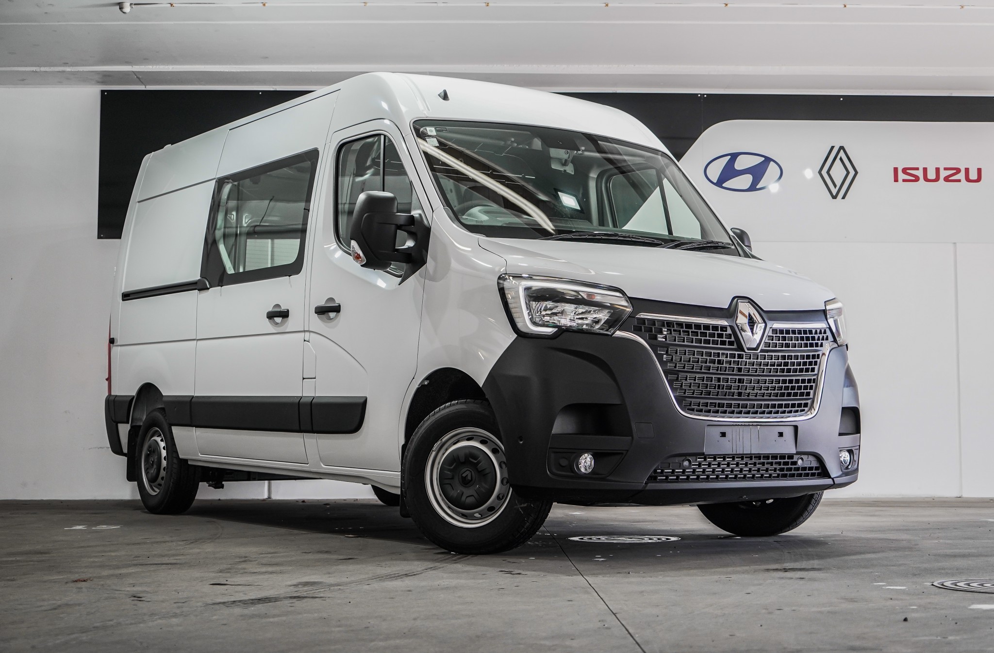 2024 Renault Master | L2H2 2.3D/6AM | 22527 | 1