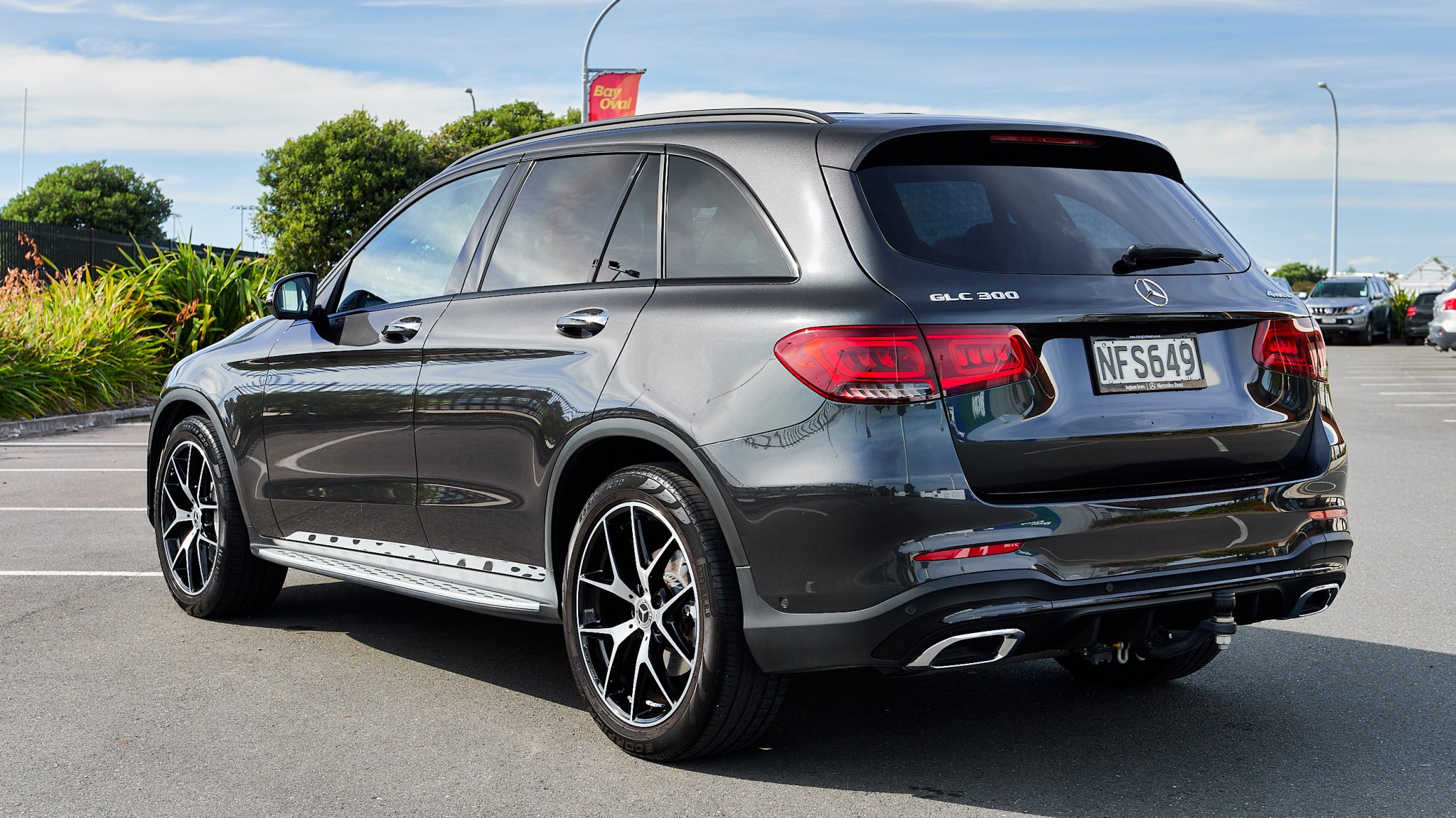 2021 Mercedes-Benz GLC 300 | 300 2.0P/4WD/9AT | 23110 | 7