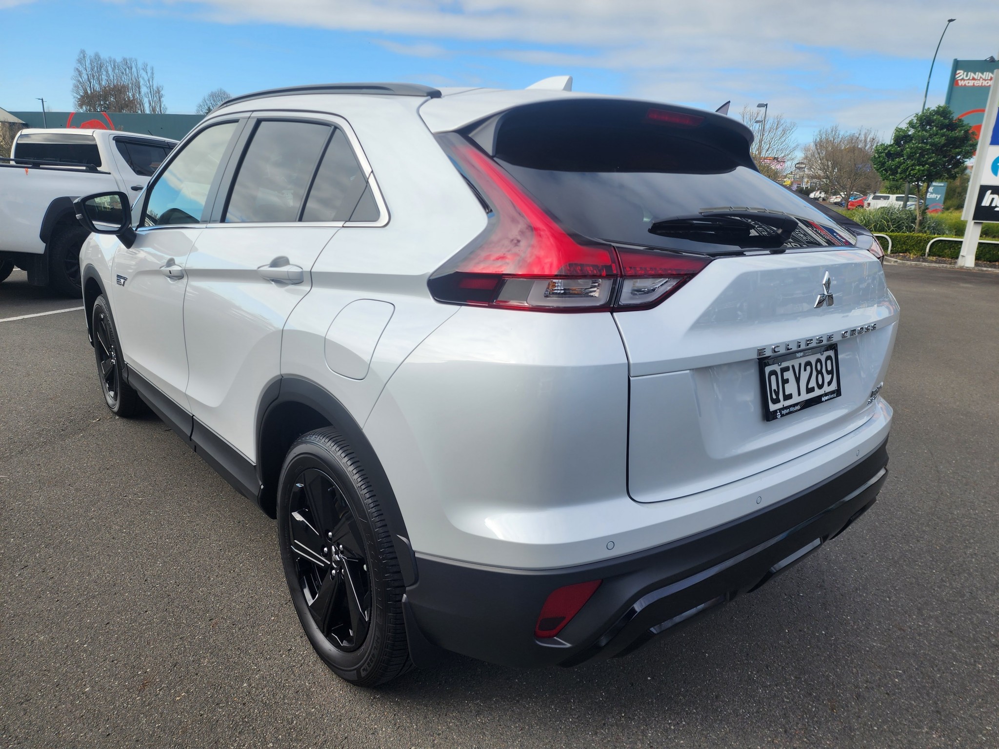 2023 Mitsubishi Eclipse Cross | Sport 2.4 PHEV 4WD | 22708 | 5