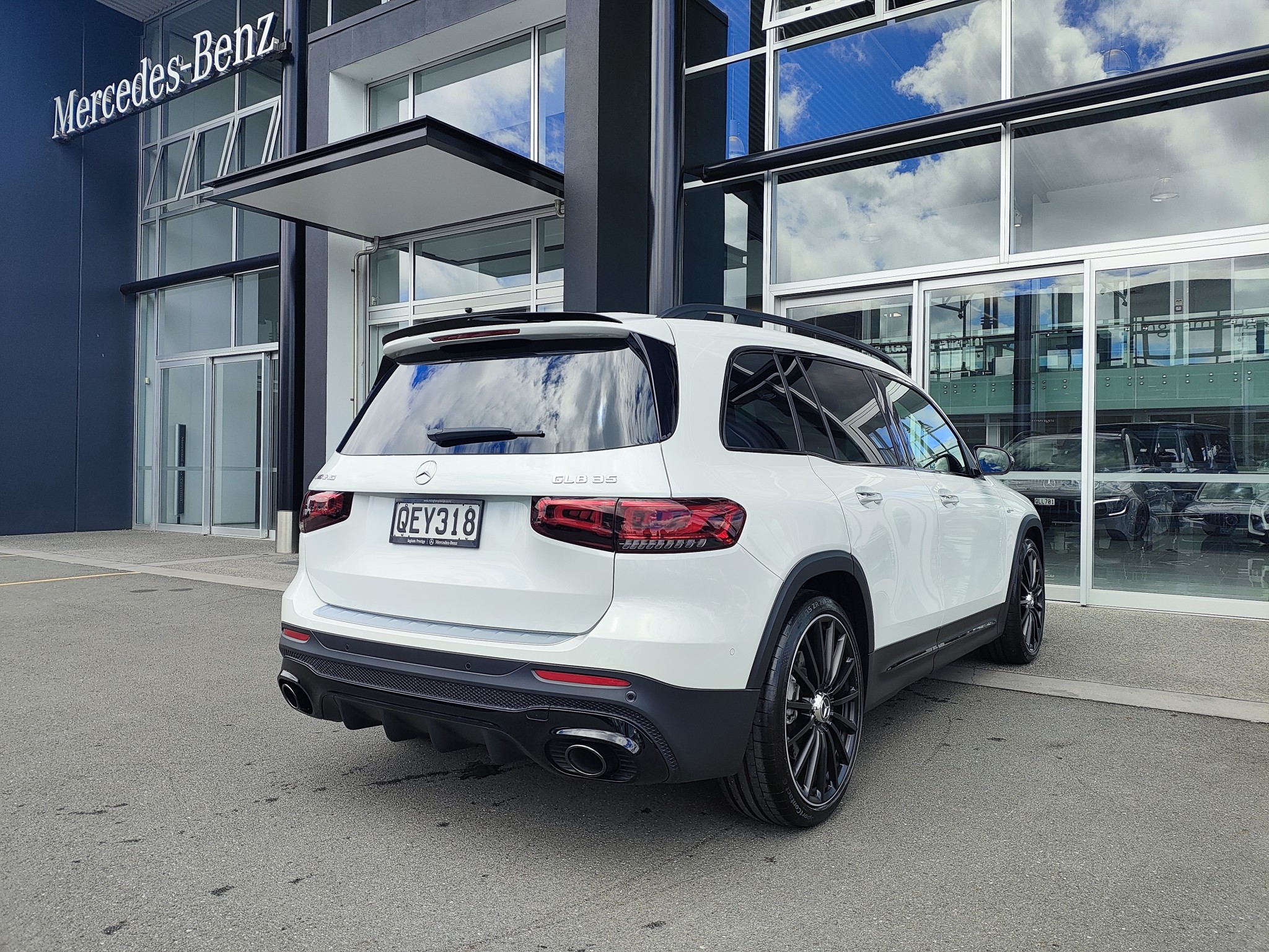 2023 Mercedes-Benz GLB 35 | AMG 2.0L Turbo 225kw 4-Matic GLB35 | 22850 | 6