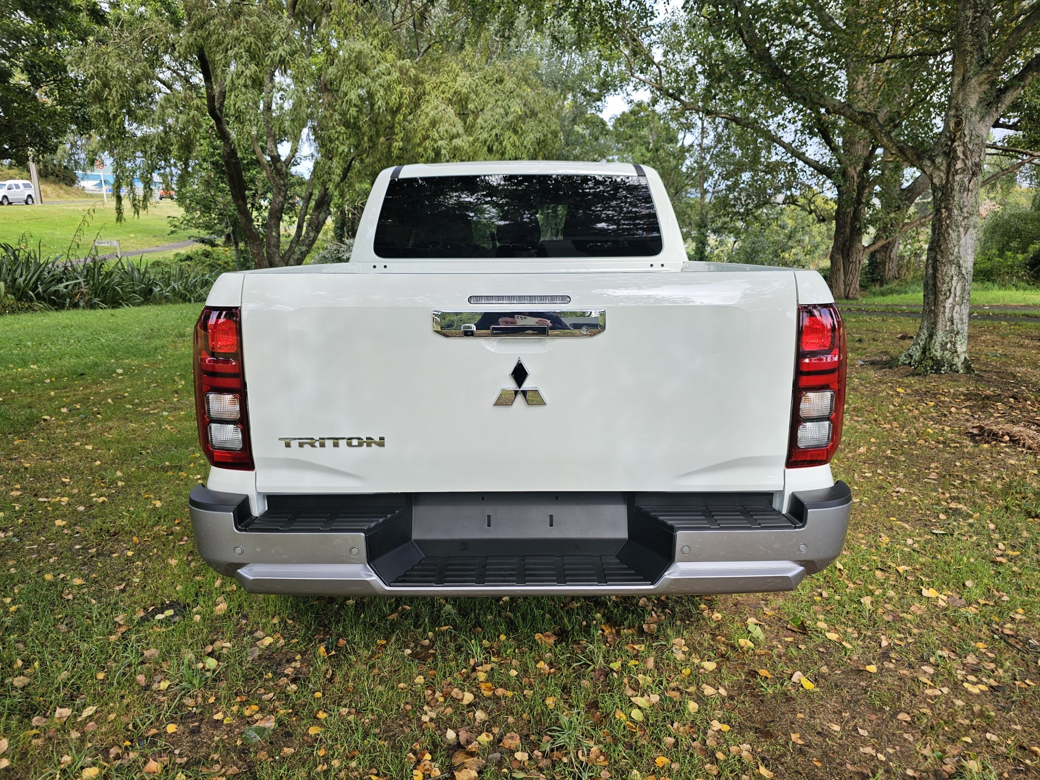 2024 Mitsubishi Triton | DC GLXR 4WD 6AT 2.4D | 22926 | 4