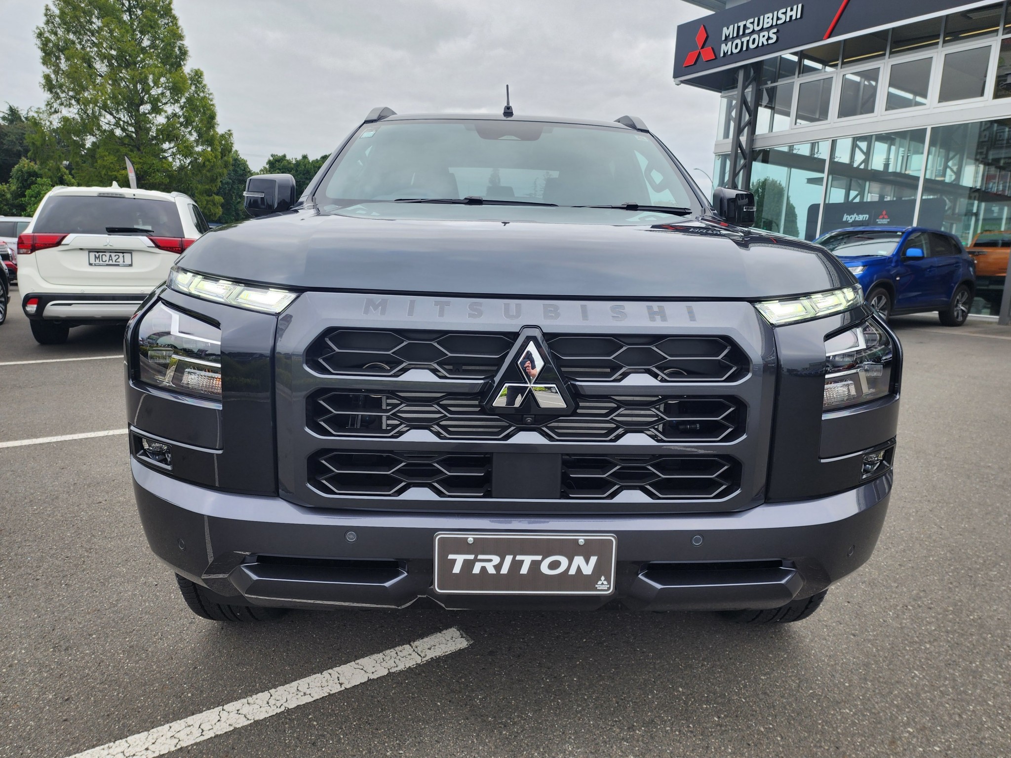 2024 Mitsubishi Triton | VRX 2WD AUTO | 22947 | 2