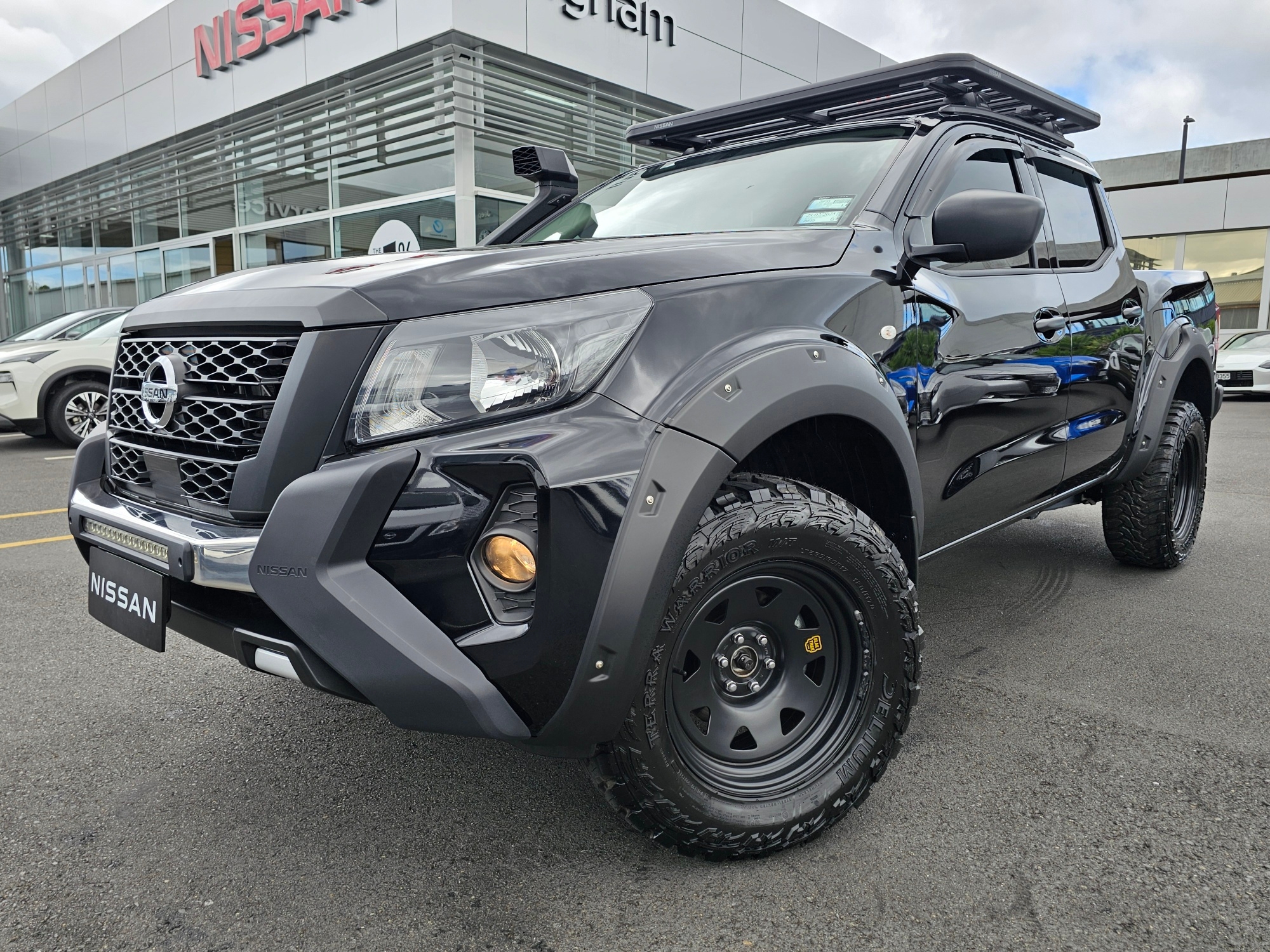 2024 Nissan Navara | SL I-ADVENTURE | 22975 | 2