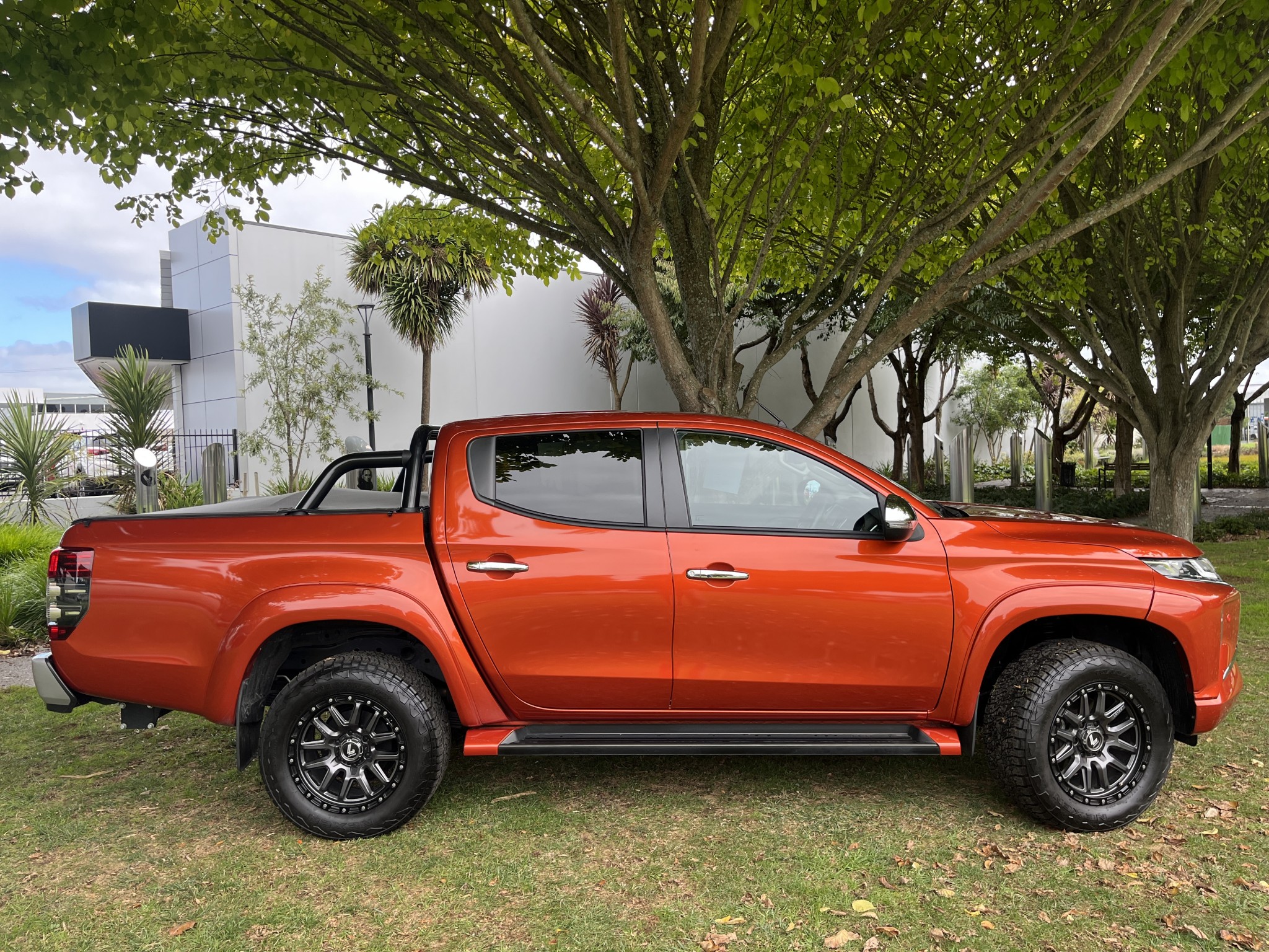 2023 Mitsubishi Triton | DC GLXR 6AT 2.4D/4WD AUTO TURBO DIESEL | 23237 | 3