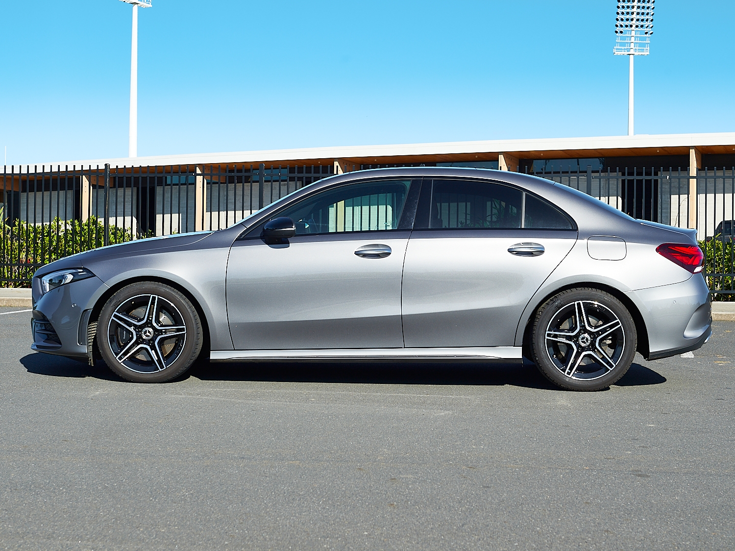 2023 Mercedes-Benz A 250 | A250 4M 2.0P/7AT | 23294 | 7