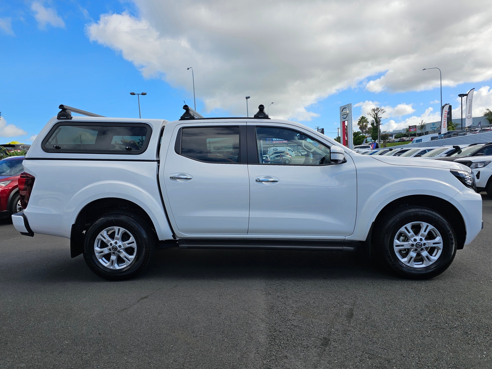 2024 Nissan Navara | ST I-TRADIE PACK  | 23323 | 5