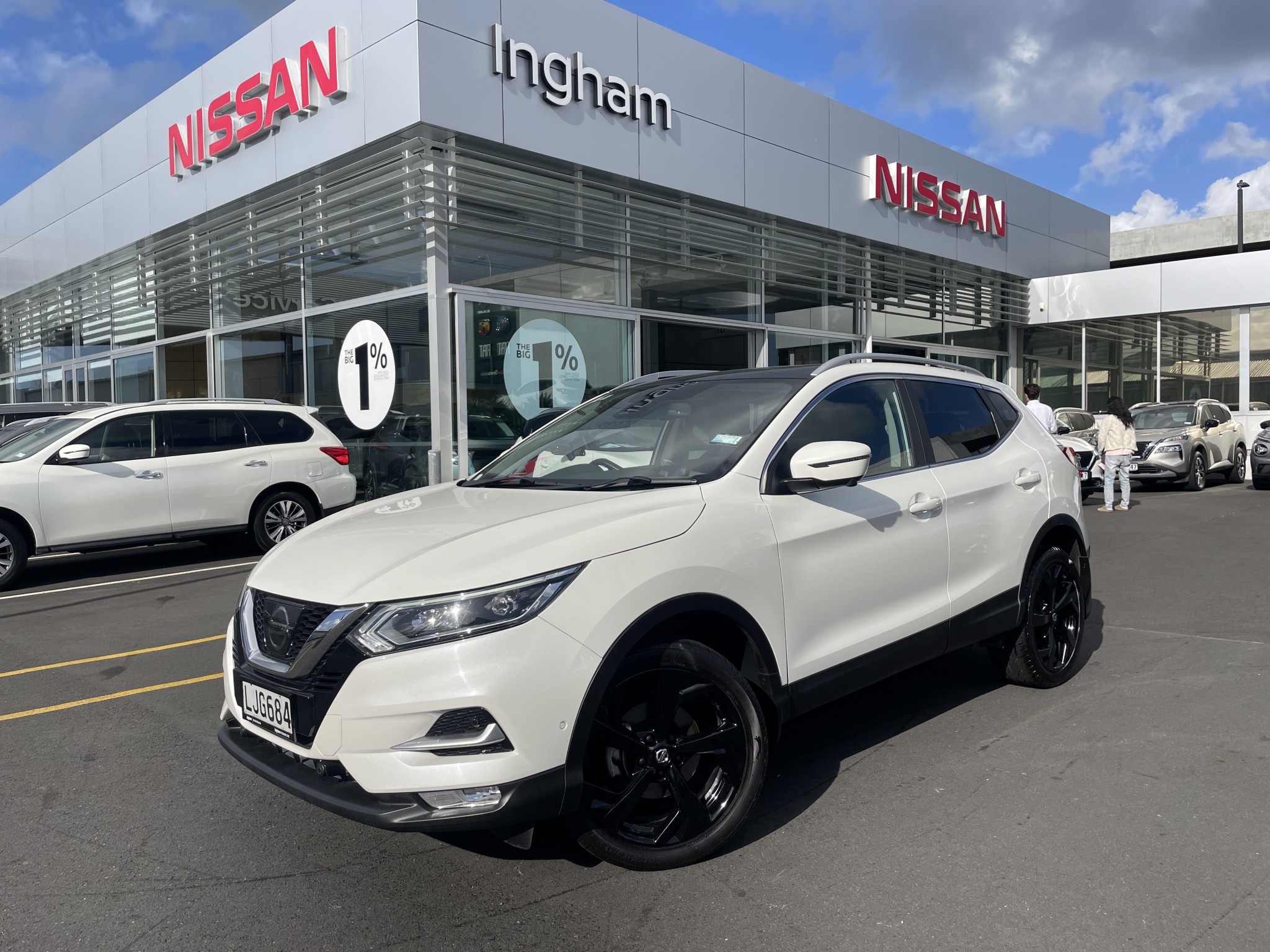 2018 Nissan Qashqai | N-TEC 2.0P | 23329 | 1