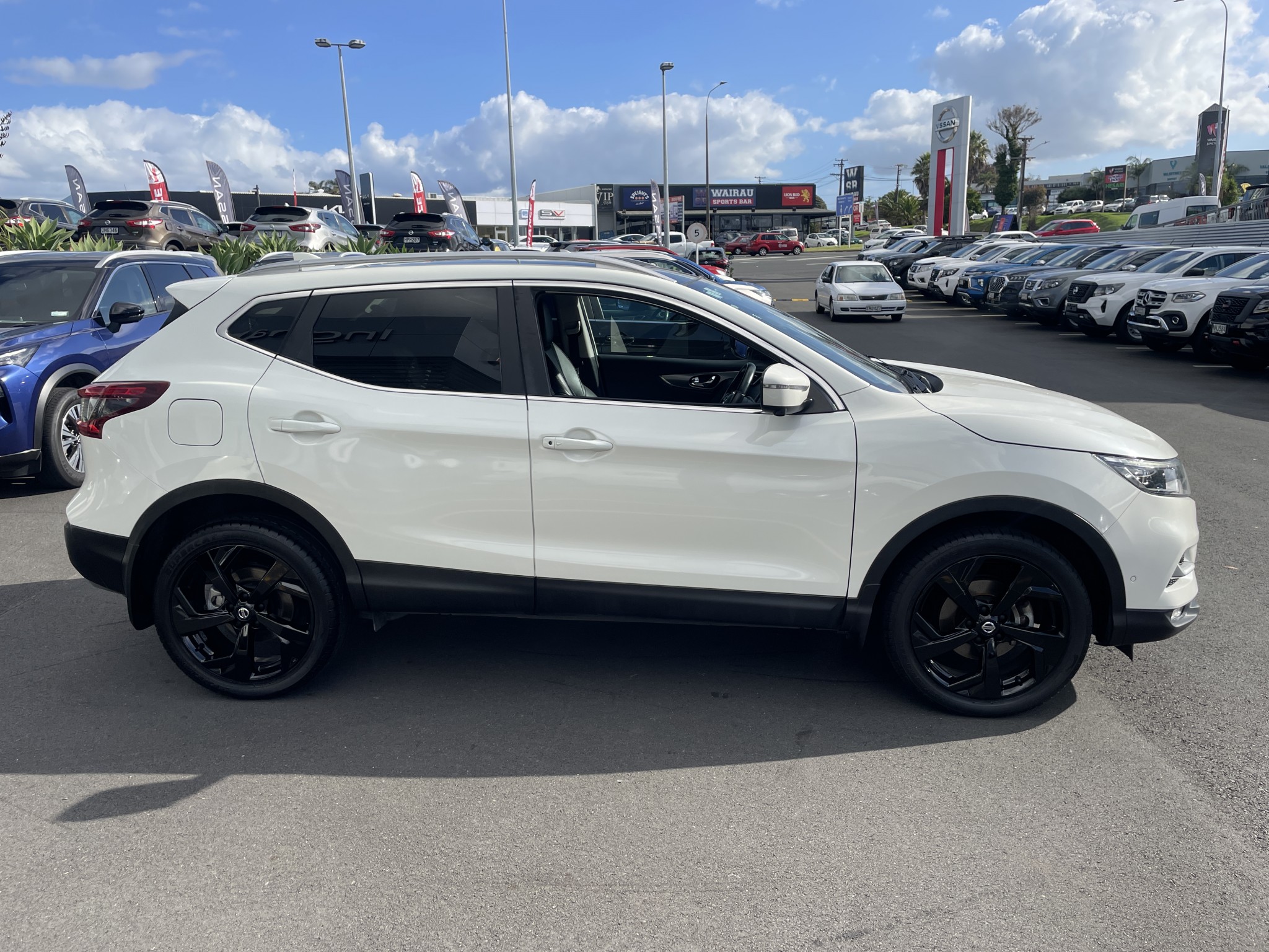 2018 Nissan Qashqai | N-TEC 2.0P | 23329 | 5