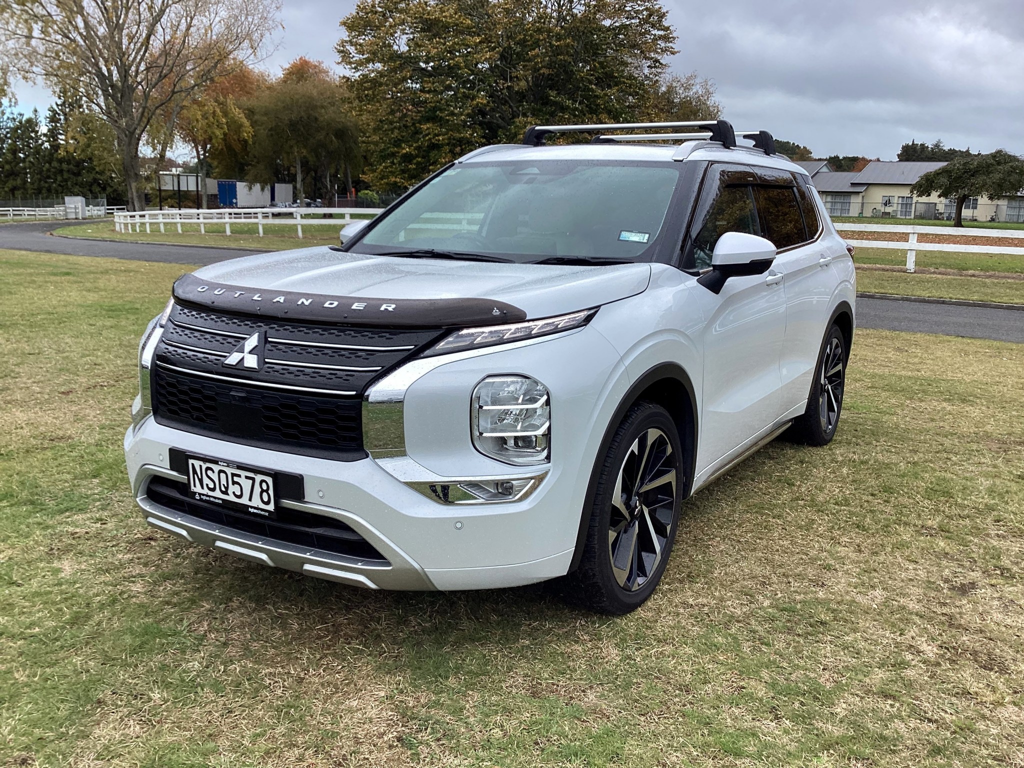 2021 Mitsubishi Outlander | 4WD VRX,  2.5L Petrol,  CVT, SUV. | 23420 | 3