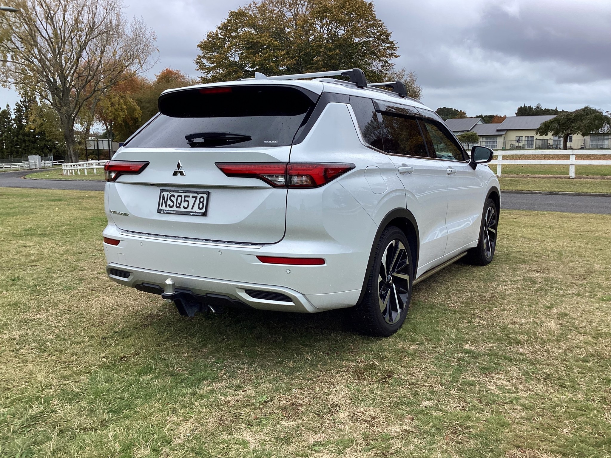 2021 Mitsubishi Outlander | 4WD VRX,  2.5L Petrol,  CVT, SUV. | 23420 | 6