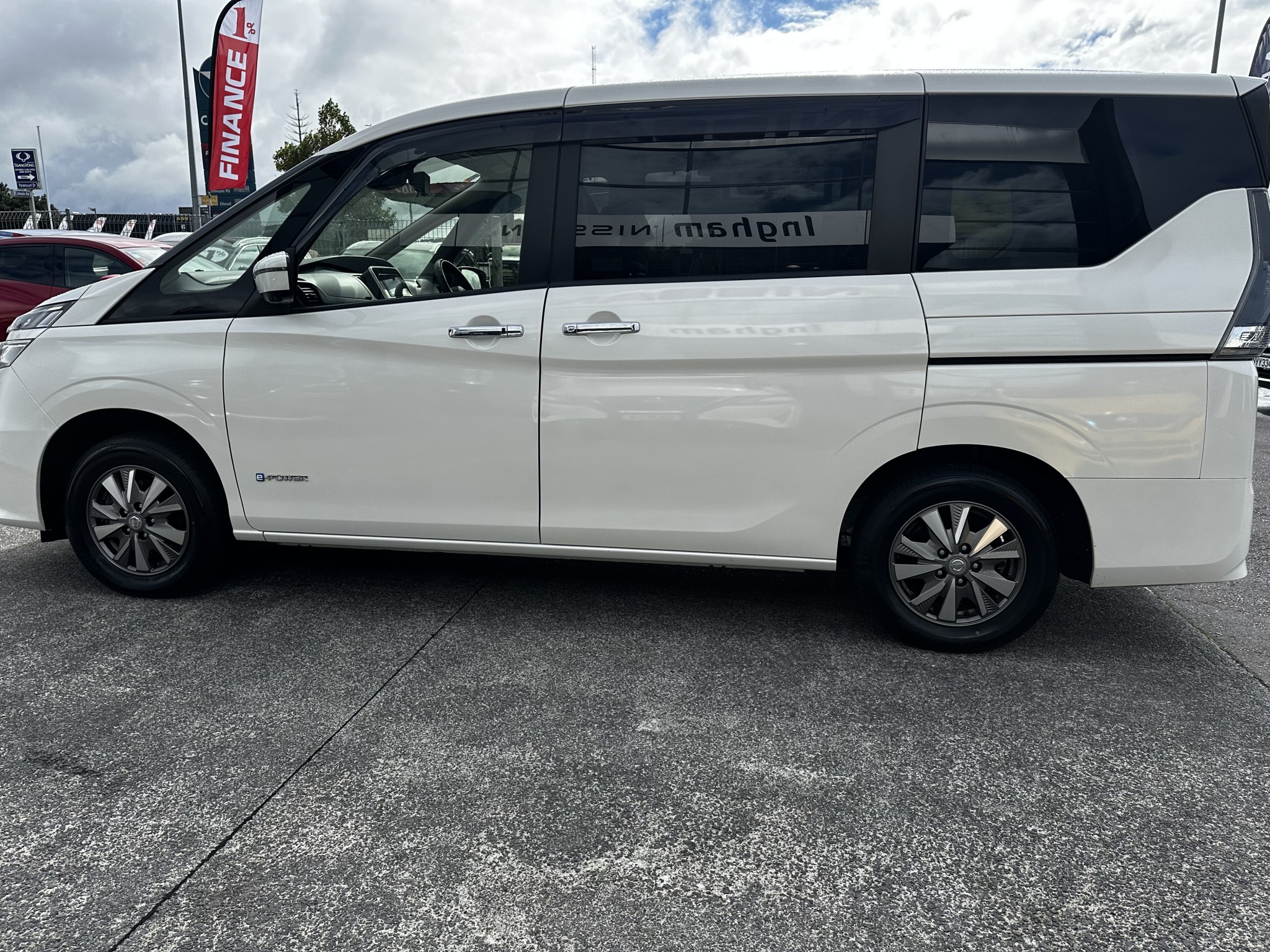 2018 Nissan Serena | E-POWER | 23425 | 4