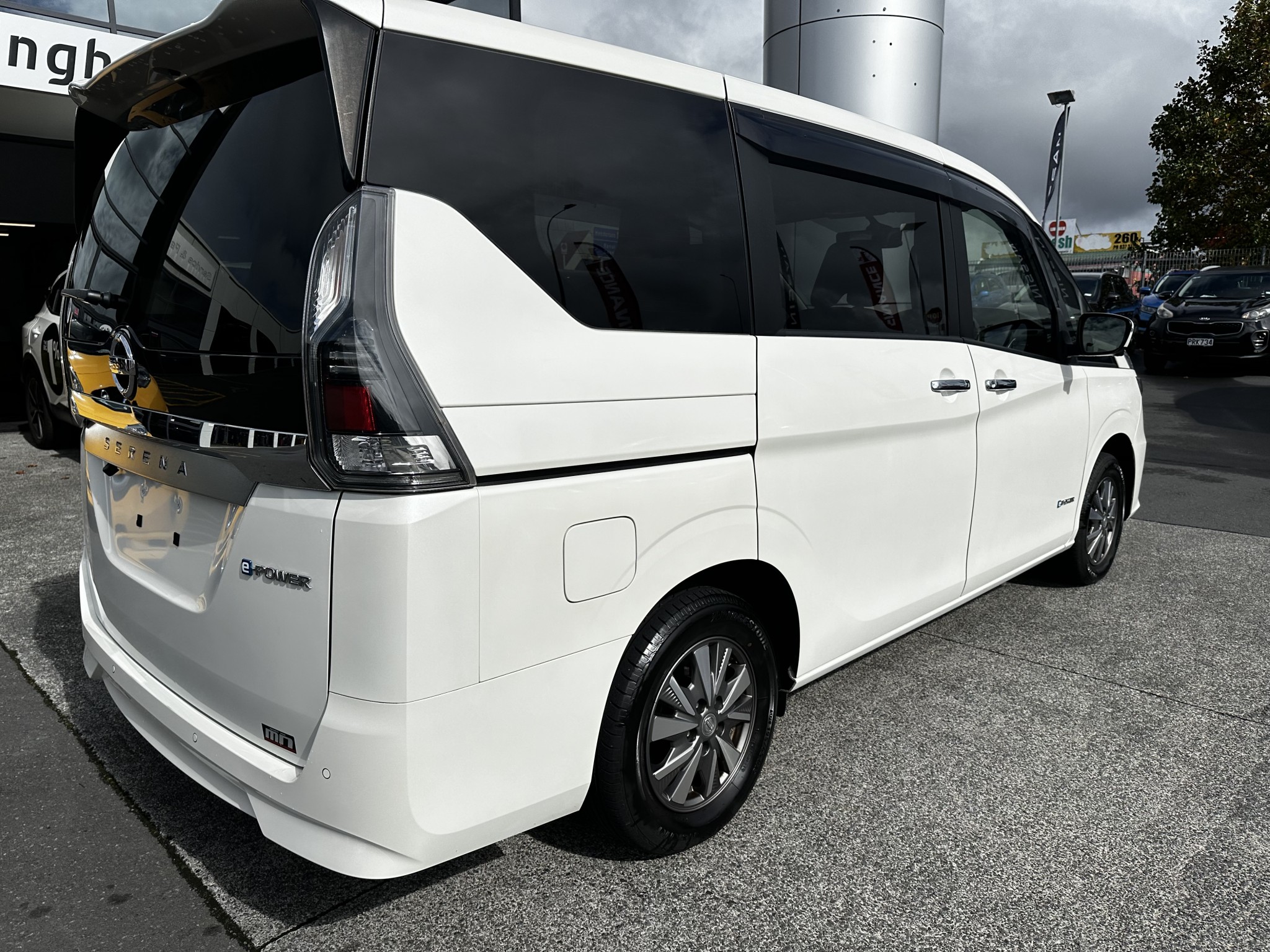 2018 Nissan Serena | E-POWER | 23425 | 7