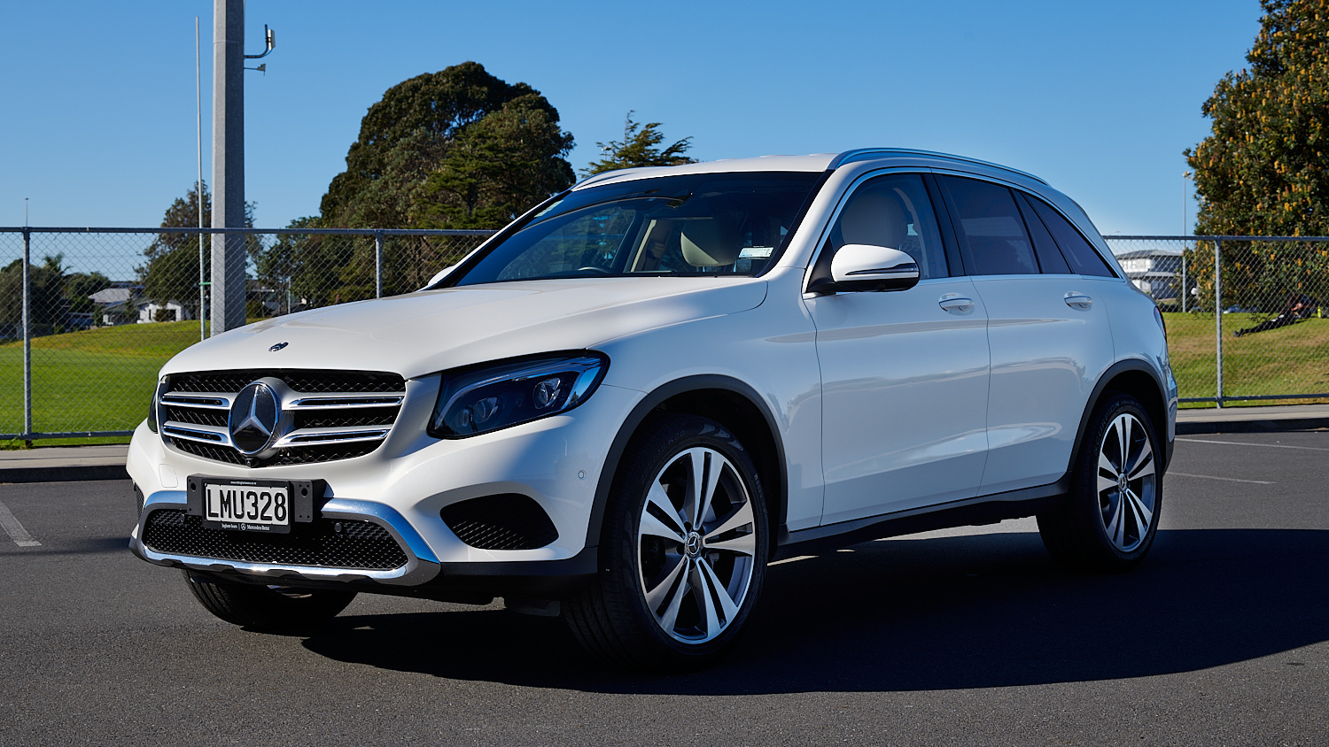 2018 Mercedes-Benz GLC 250 | 250 2.0P/4WD/9AT/SW | 23547 | 2