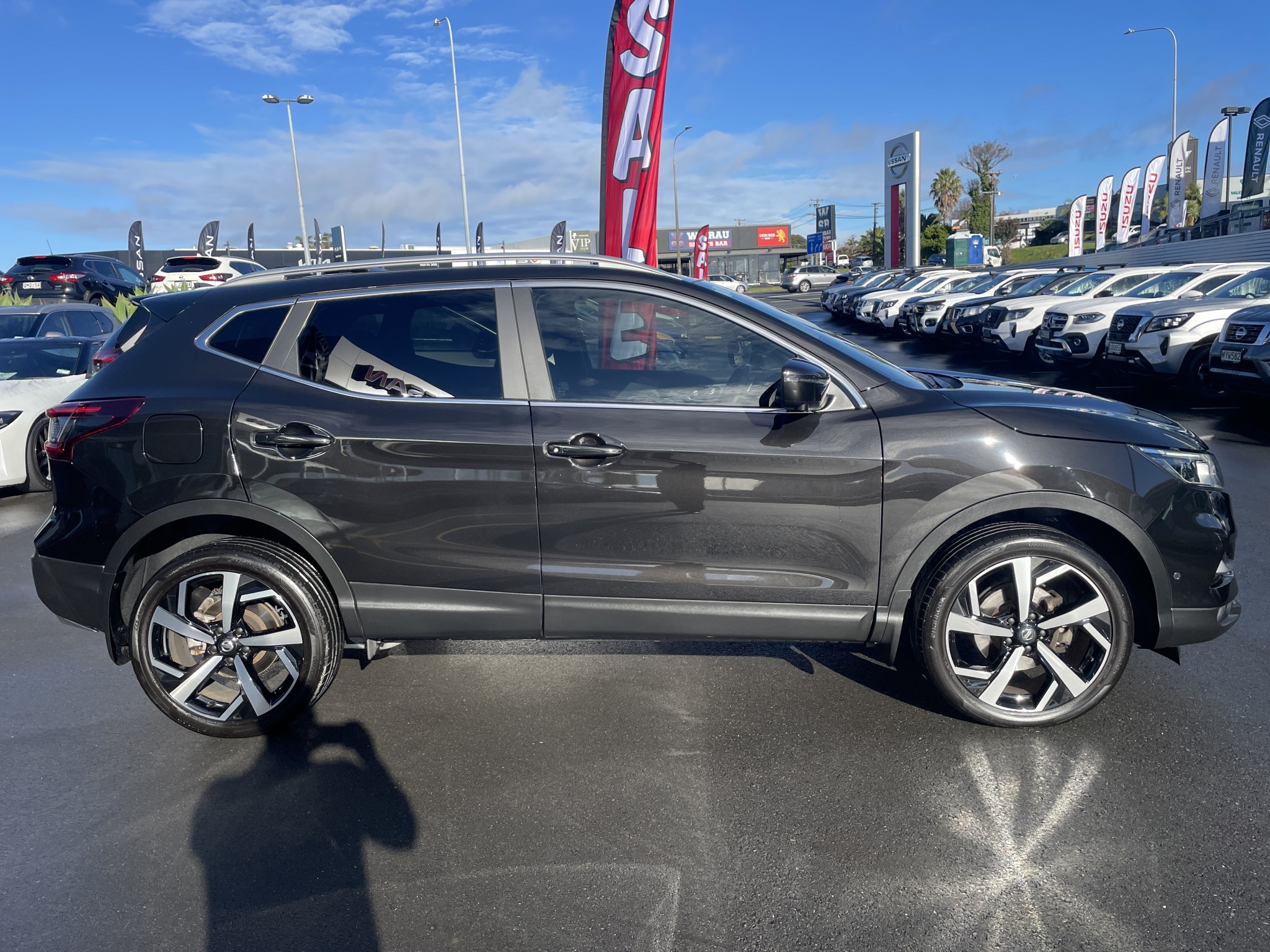 2022 Nissan Qashqai | TI 2.0P | 23648 | 5